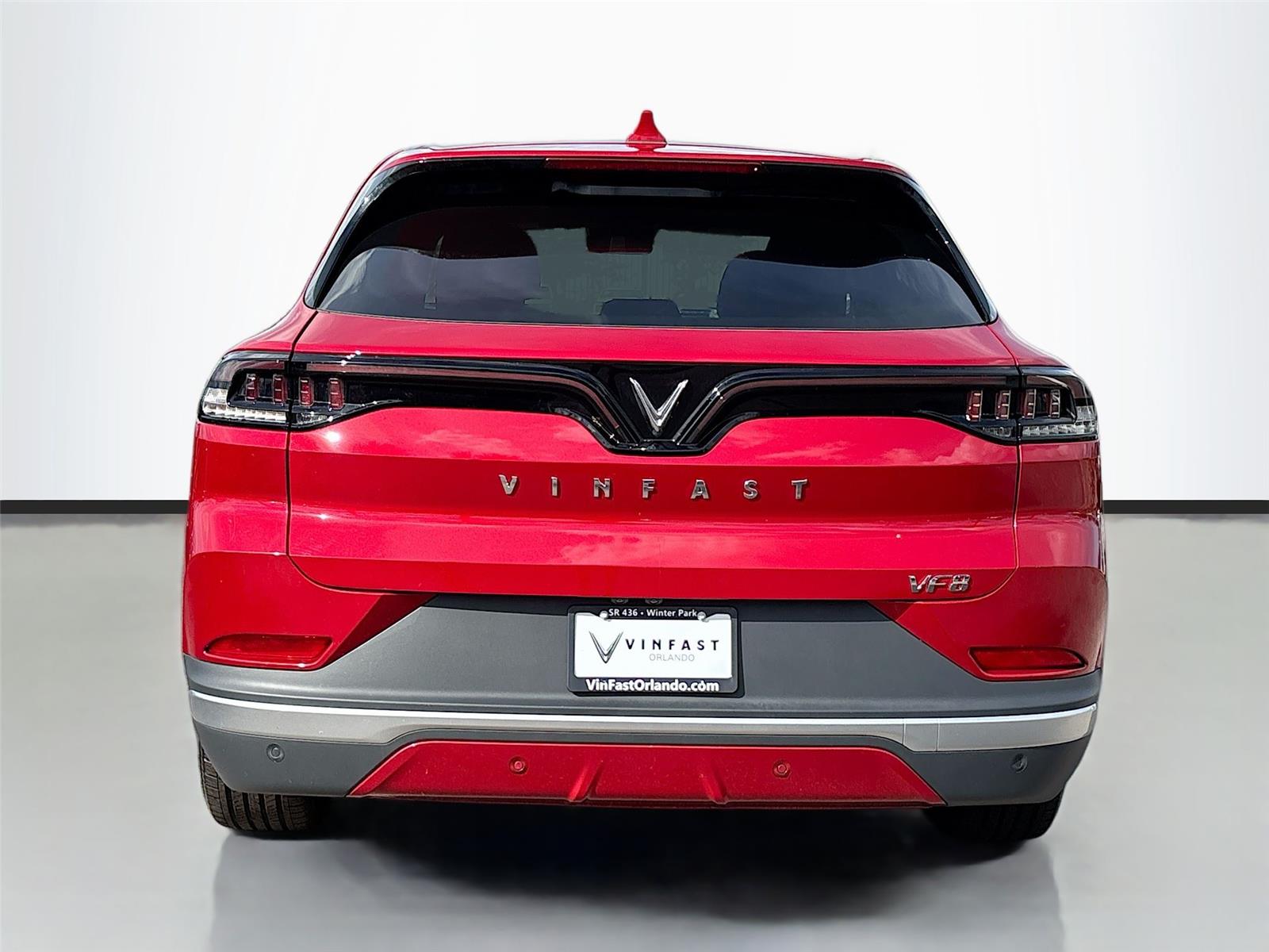 2025 VinFast VF 8 Plus