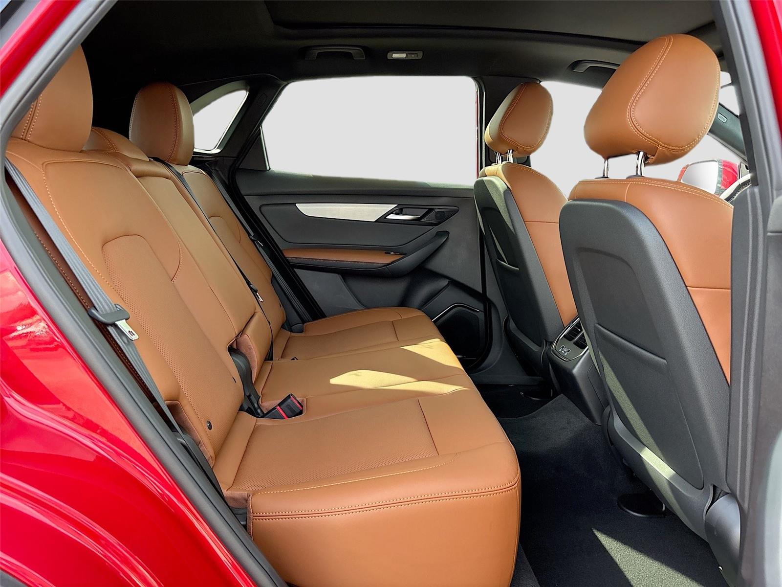 2025 VinFast VF 8 Plus