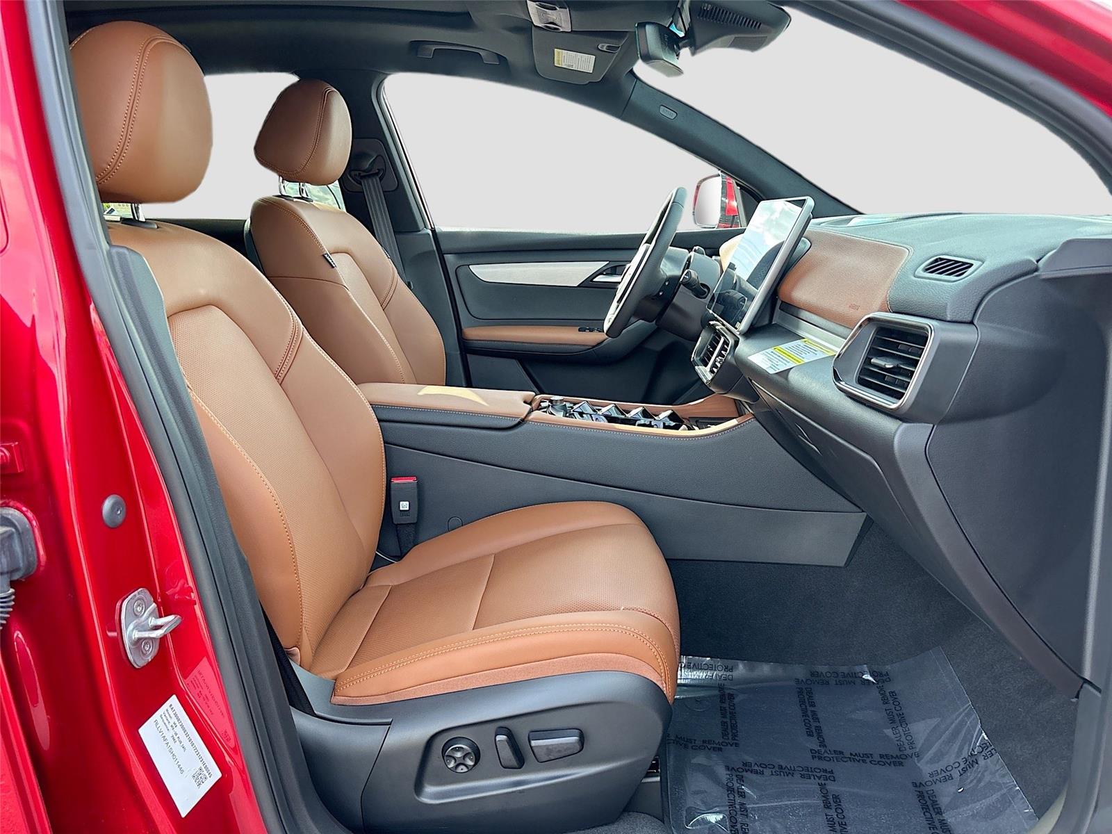 2025 VinFast VF 8 Plus