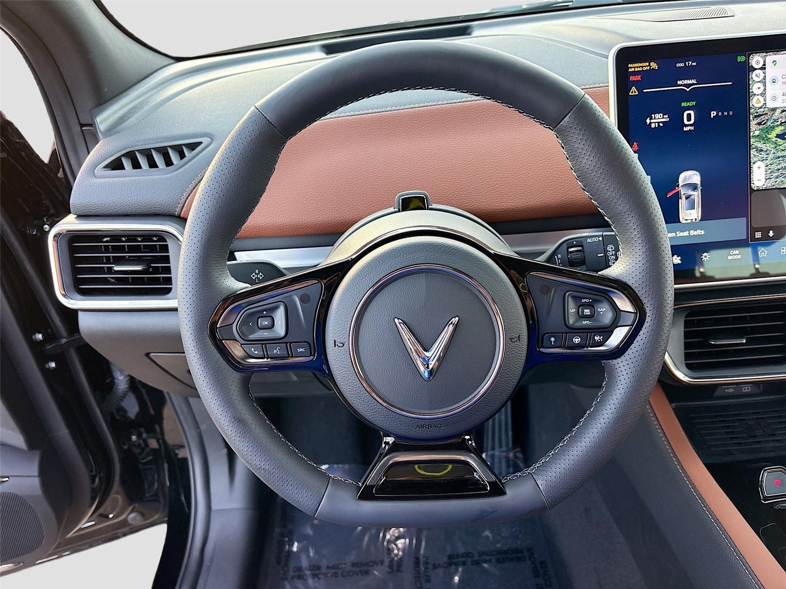 2025 VinFast VF 8 Plus