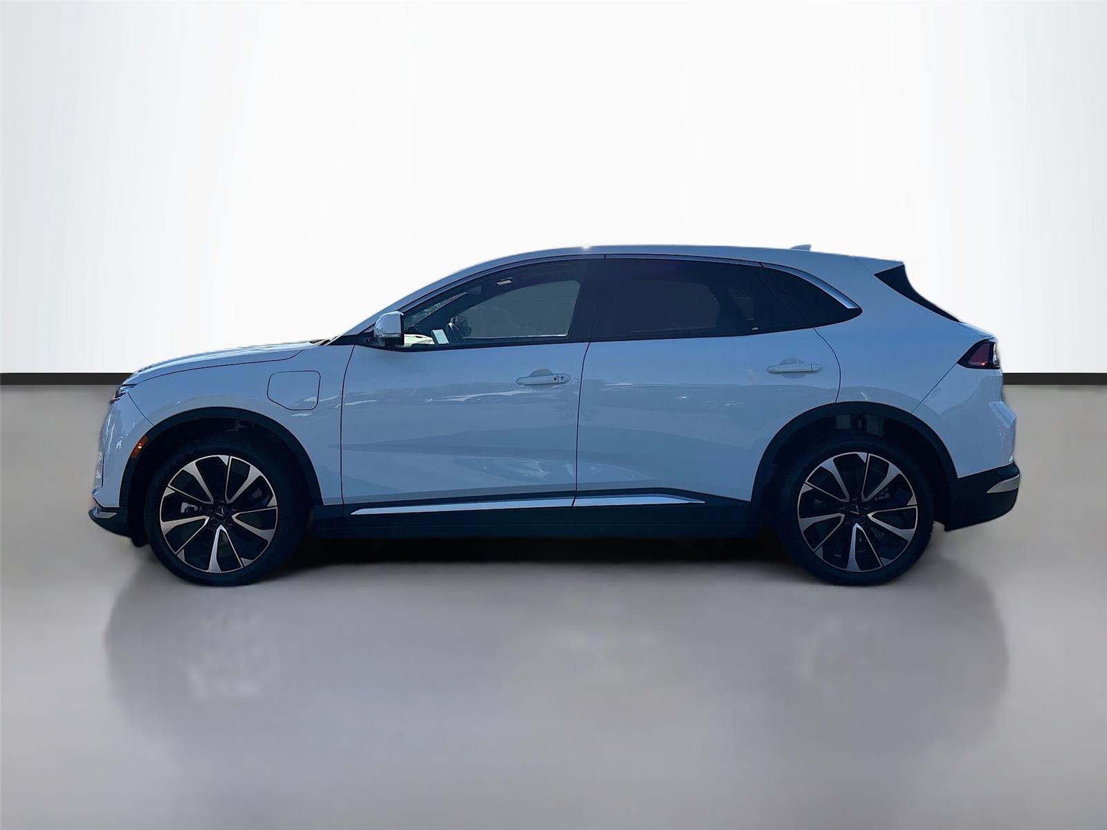 2025 VinFast VF 8 Plus