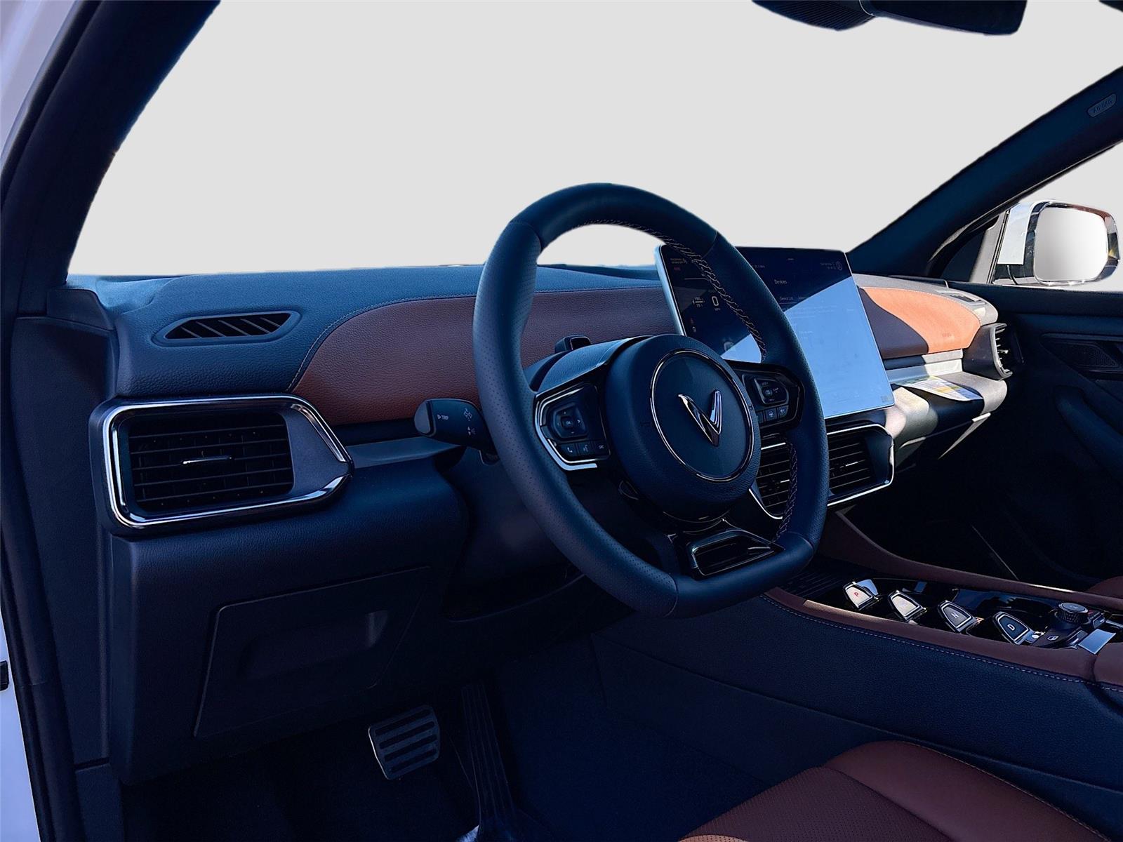 2025 VinFast VF 8 Plus