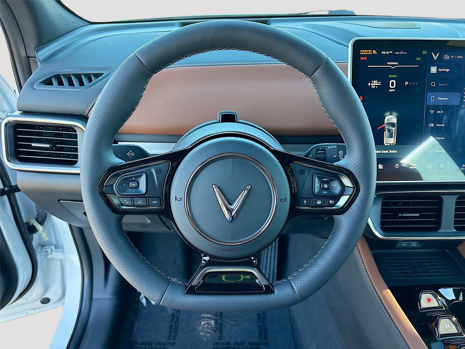 2025 VinFast VF 8 Plus