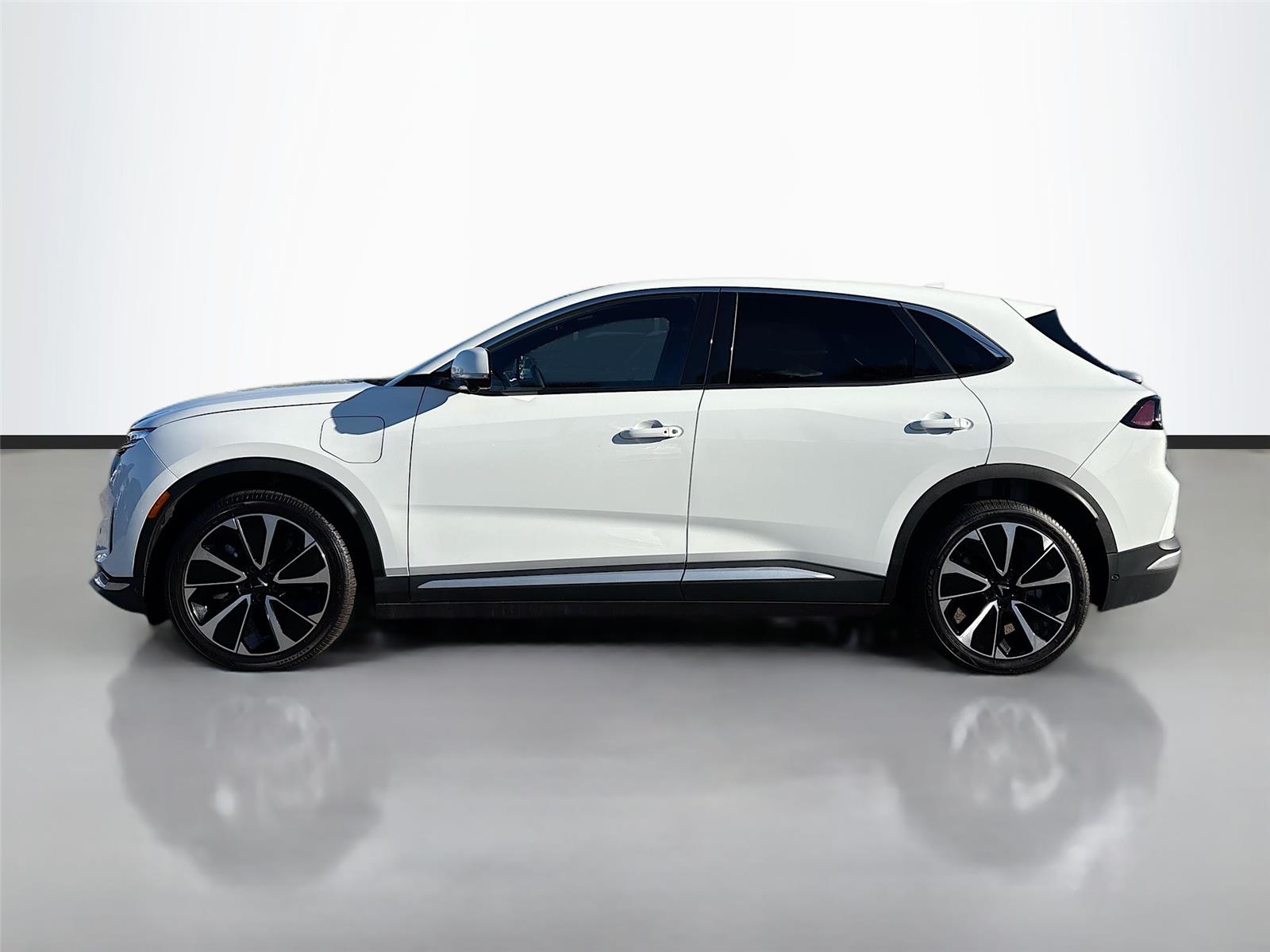 2025 Vinfast VF 8 8 photo 4