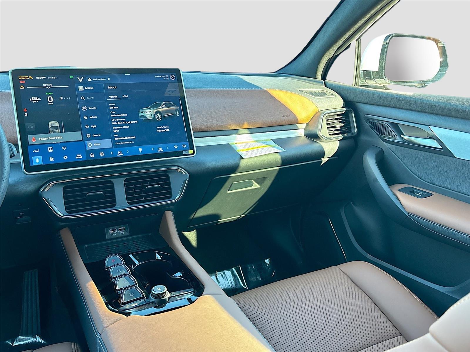 2025 VinFast VF 8 Plus