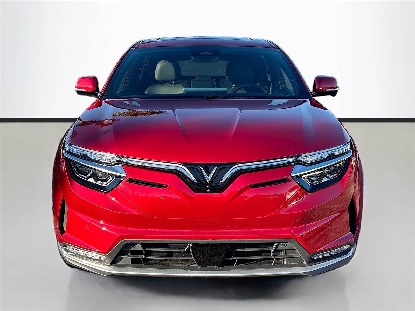 2025 VinFast VF 8 Plus