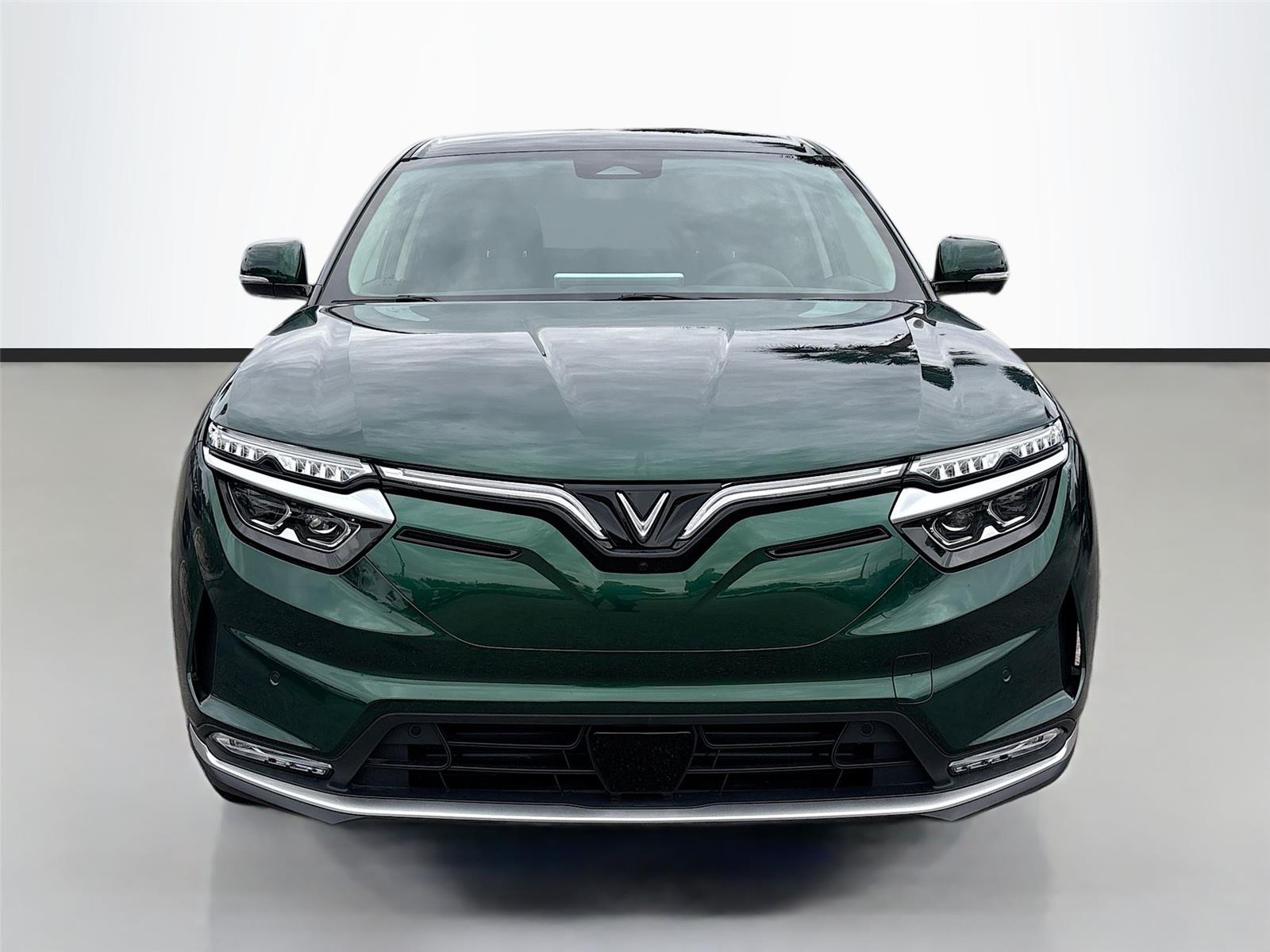 2025 Vinfast VF 8 8 photo 2