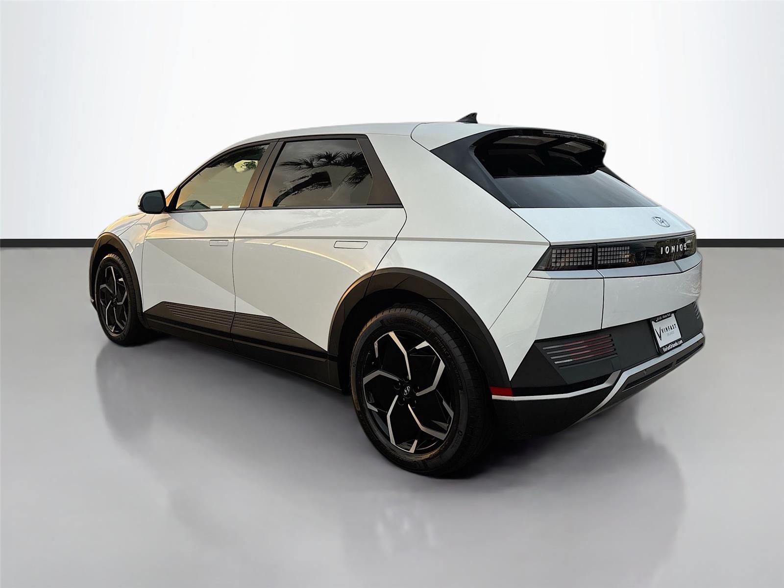 2023 Hyundai IONIQ 5 SE Standard Range