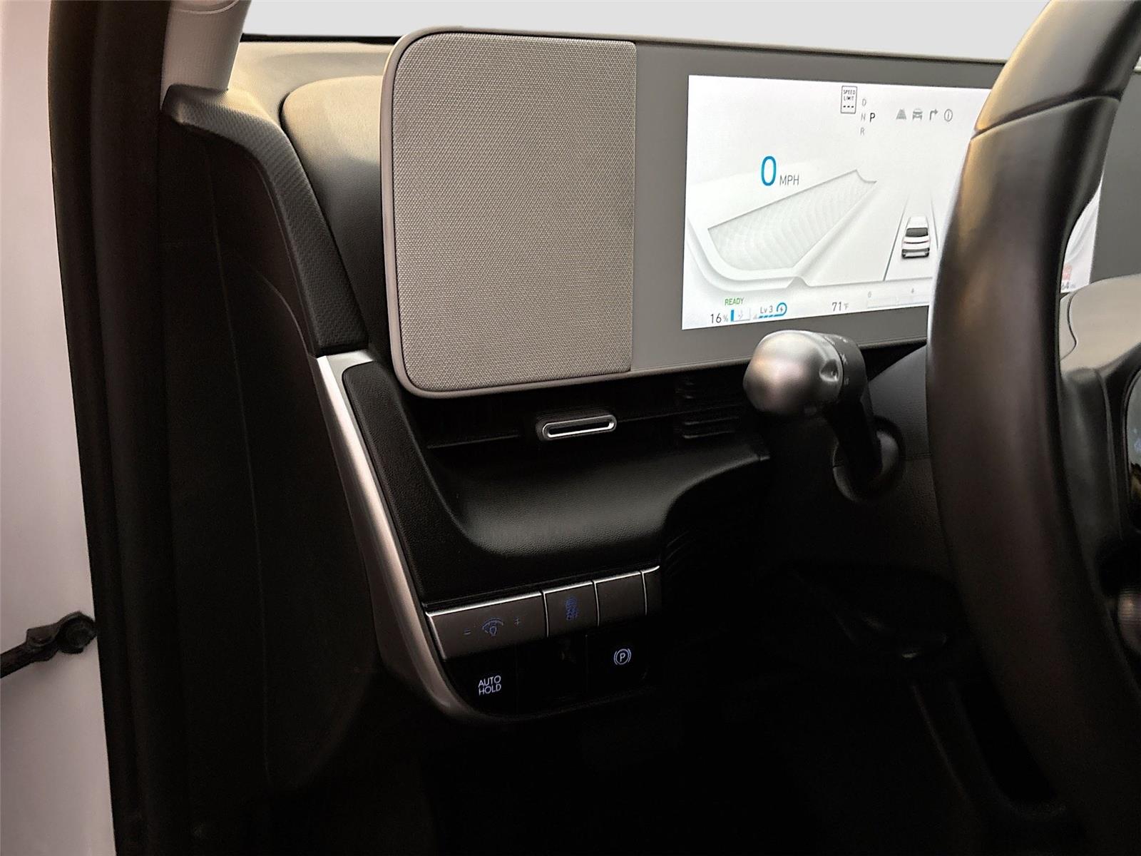 2023 Hyundai IONIQ 5 SE Standard Range