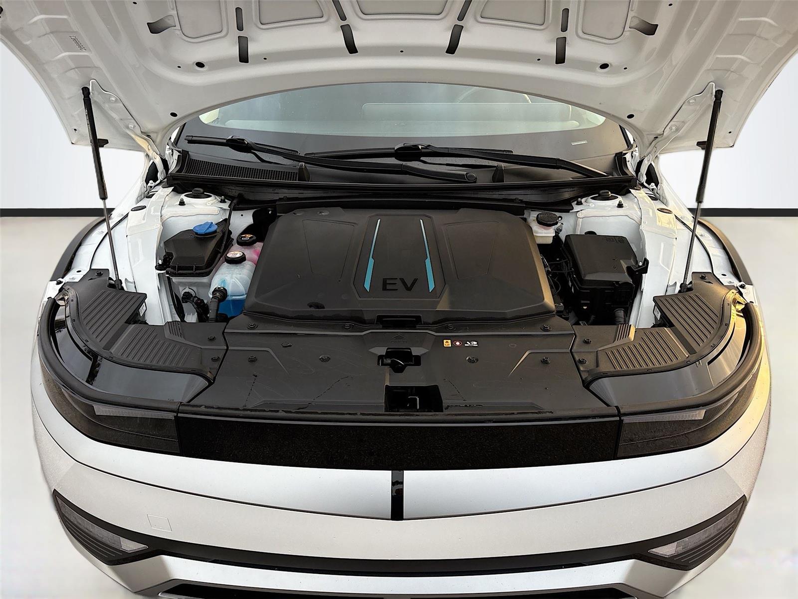 2023 Hyundai IONIQ 5 SE Standard Range