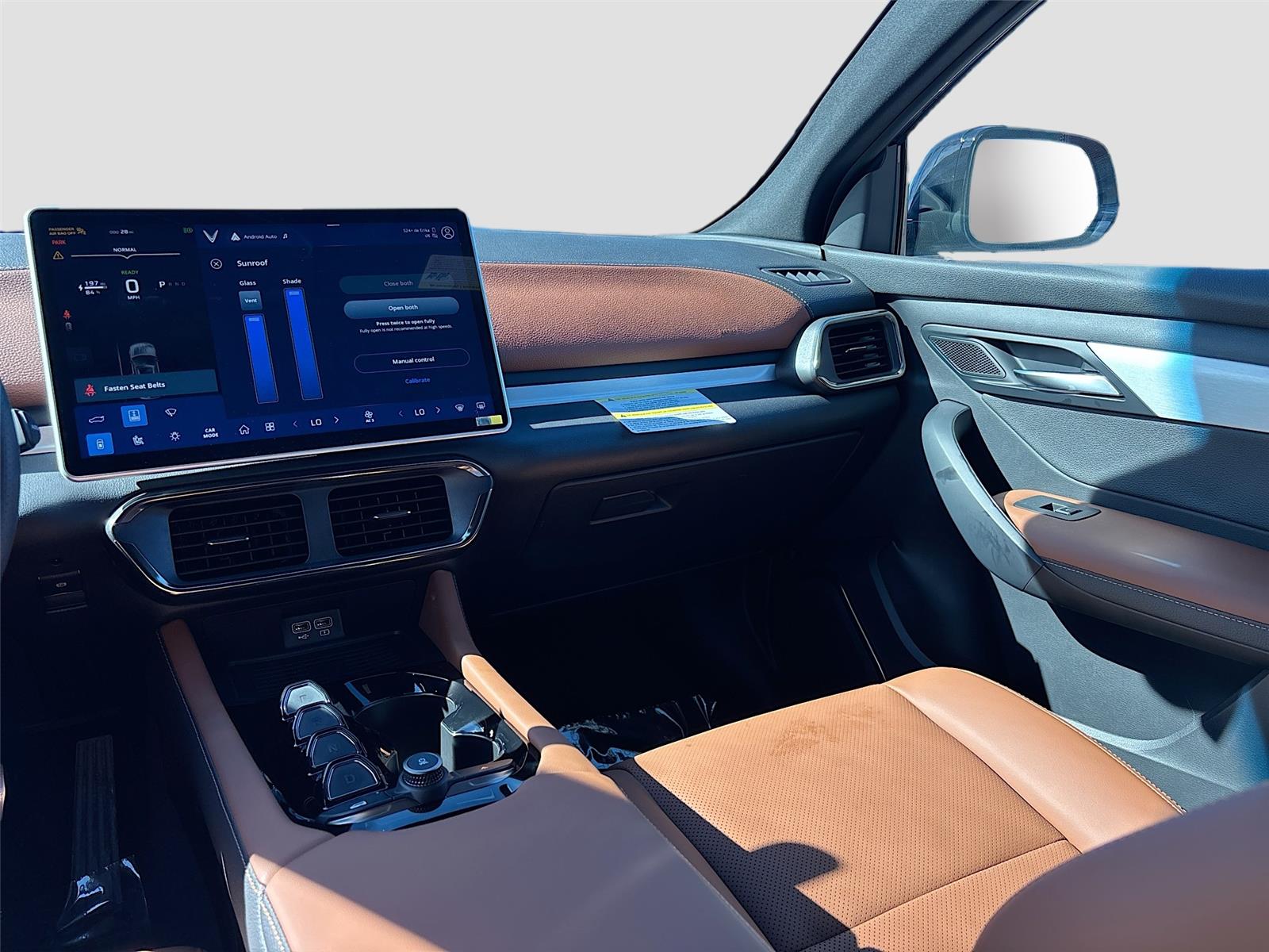 2025 VinFast VF 8 Plus