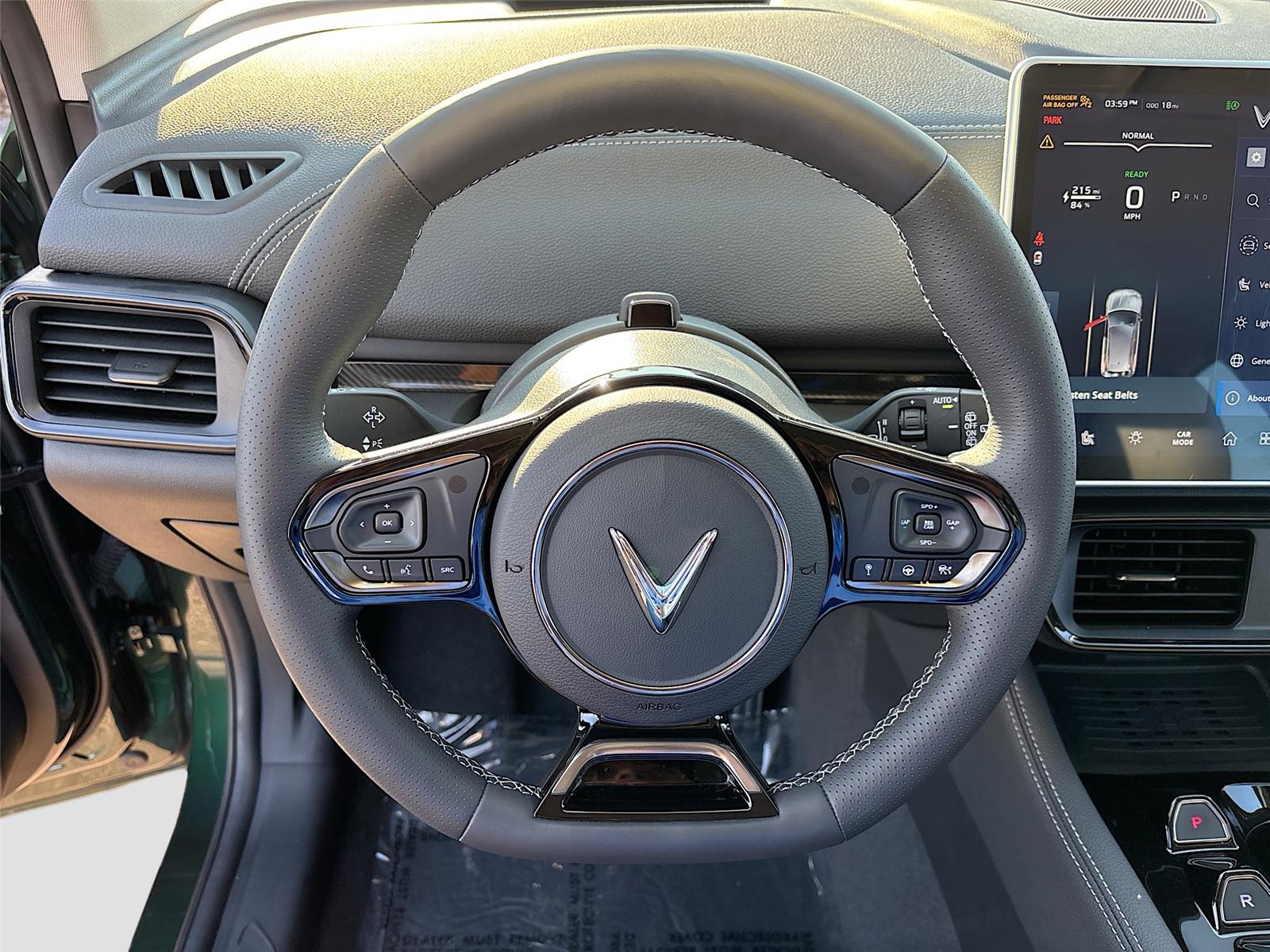 2025 VinFast VF 8 Eco