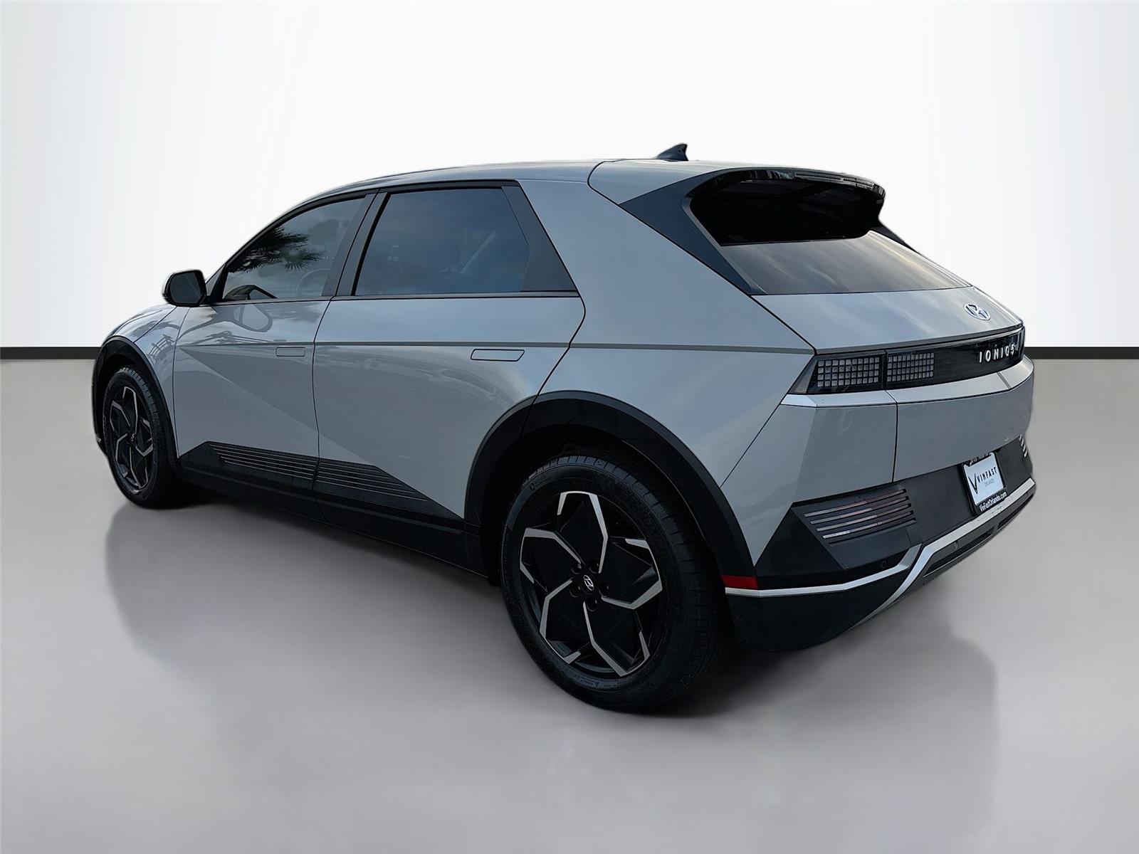 2024 Hyundai IONIQ 5 SEL