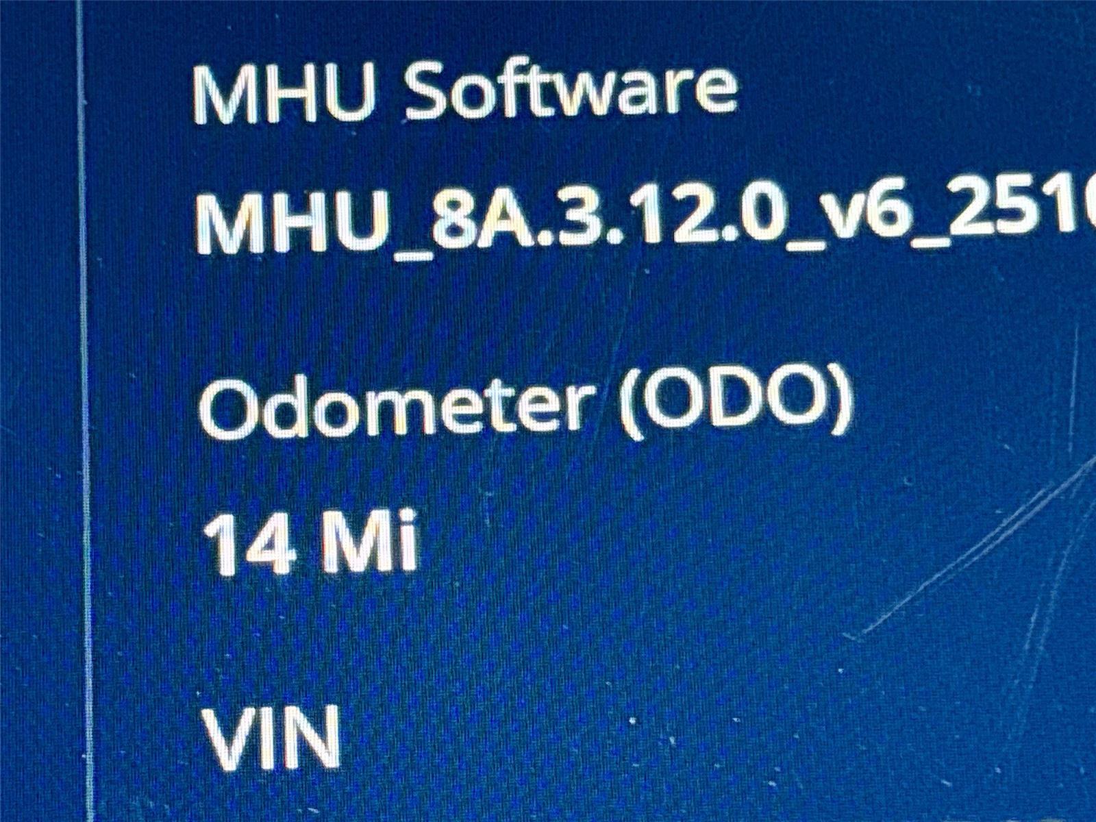 2025 VinFast VF 8 Plus