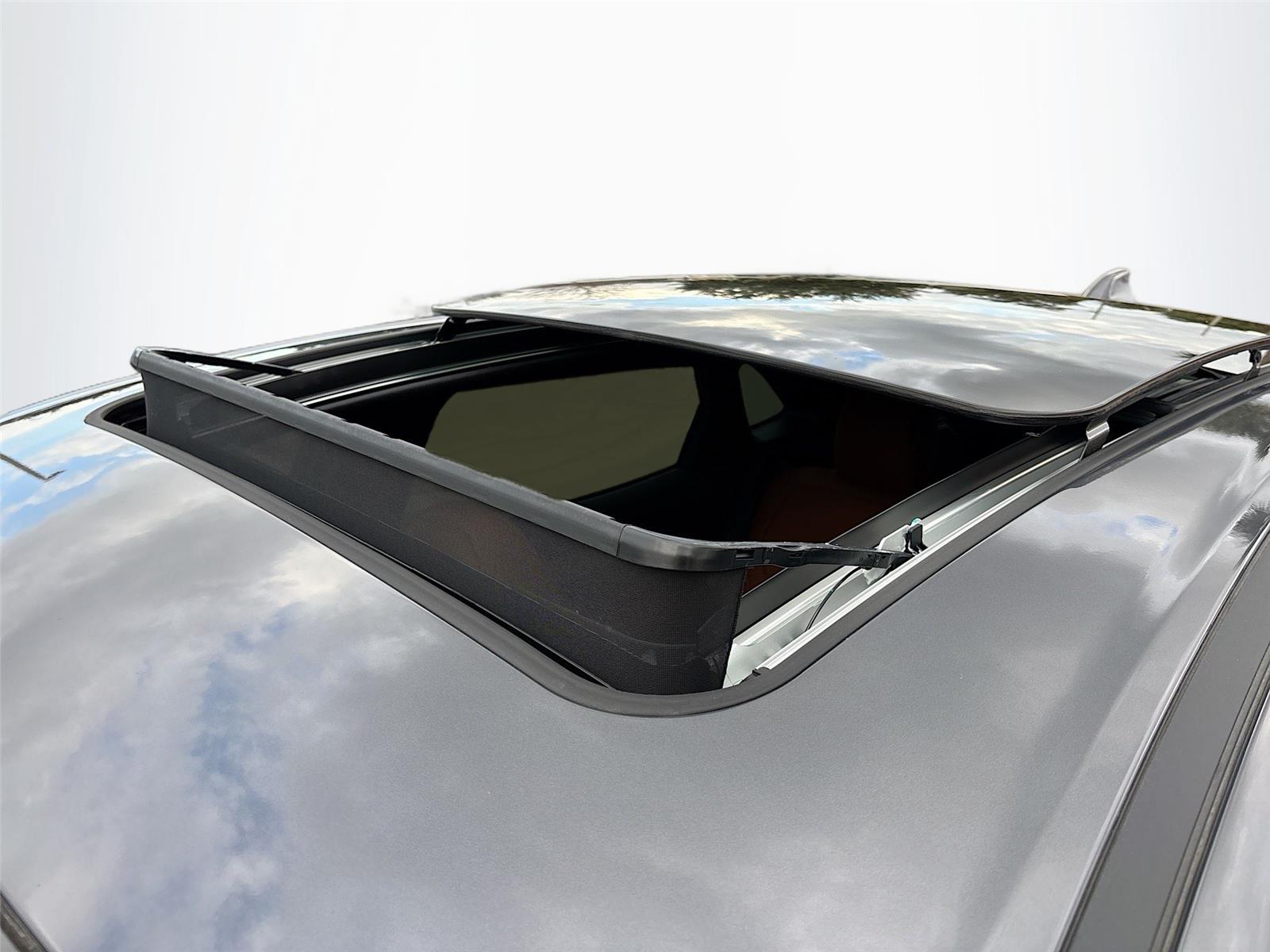 2025 VinFast VF 8 Plus