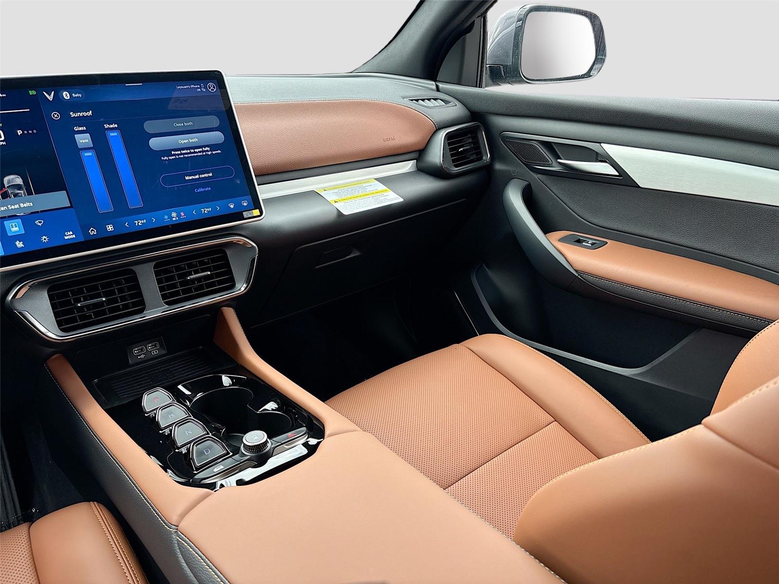 2025 VinFast VF 8 Plus