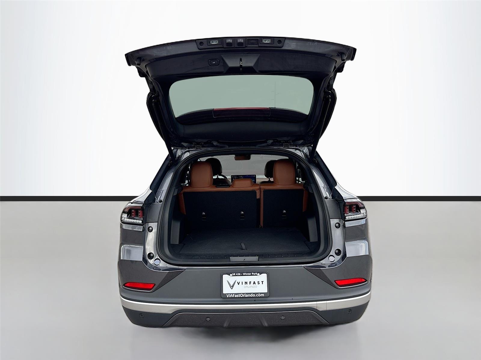 2025 VinFast VF 8 Plus