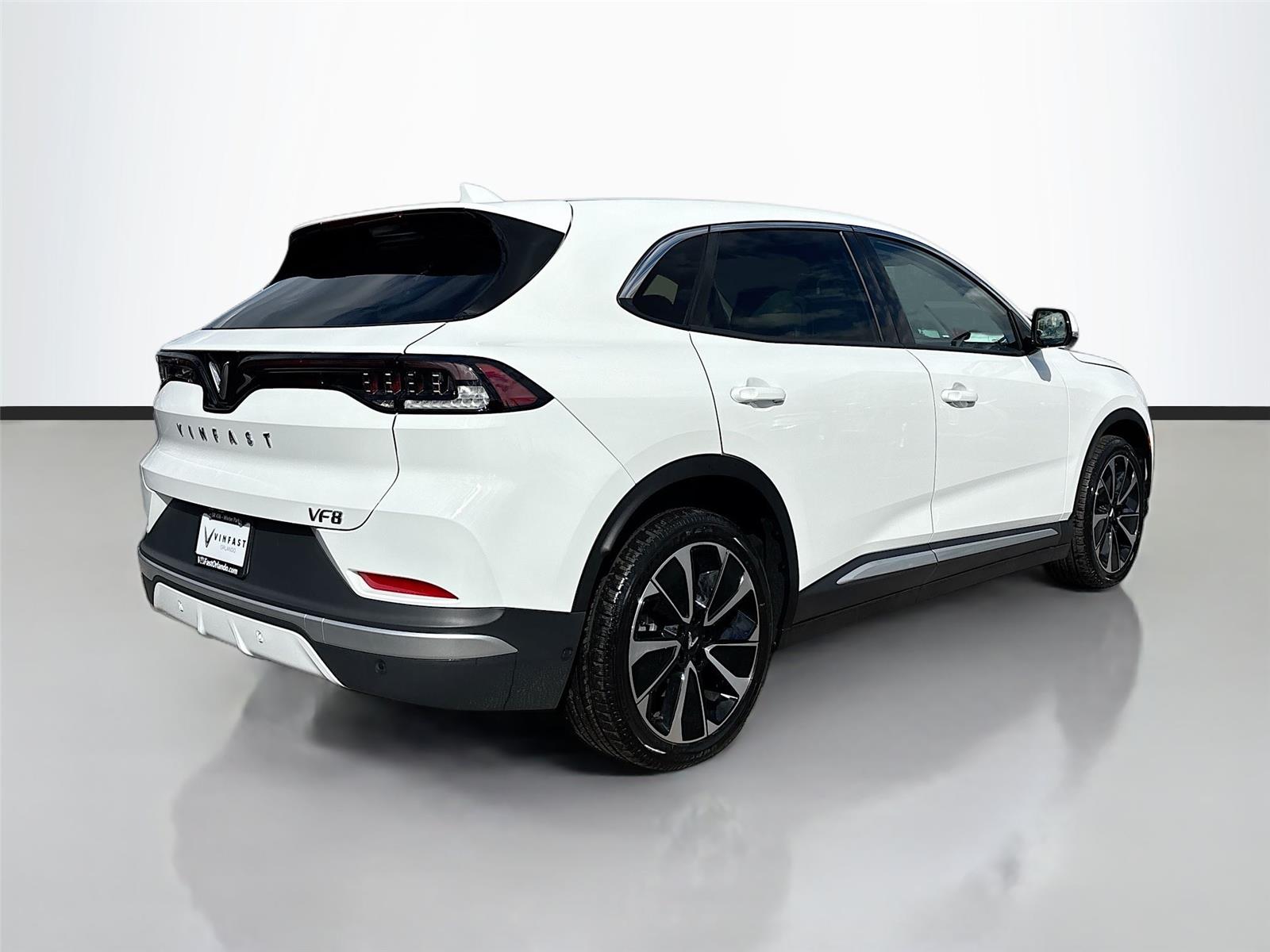 2025 VinFast VF 8 Plus