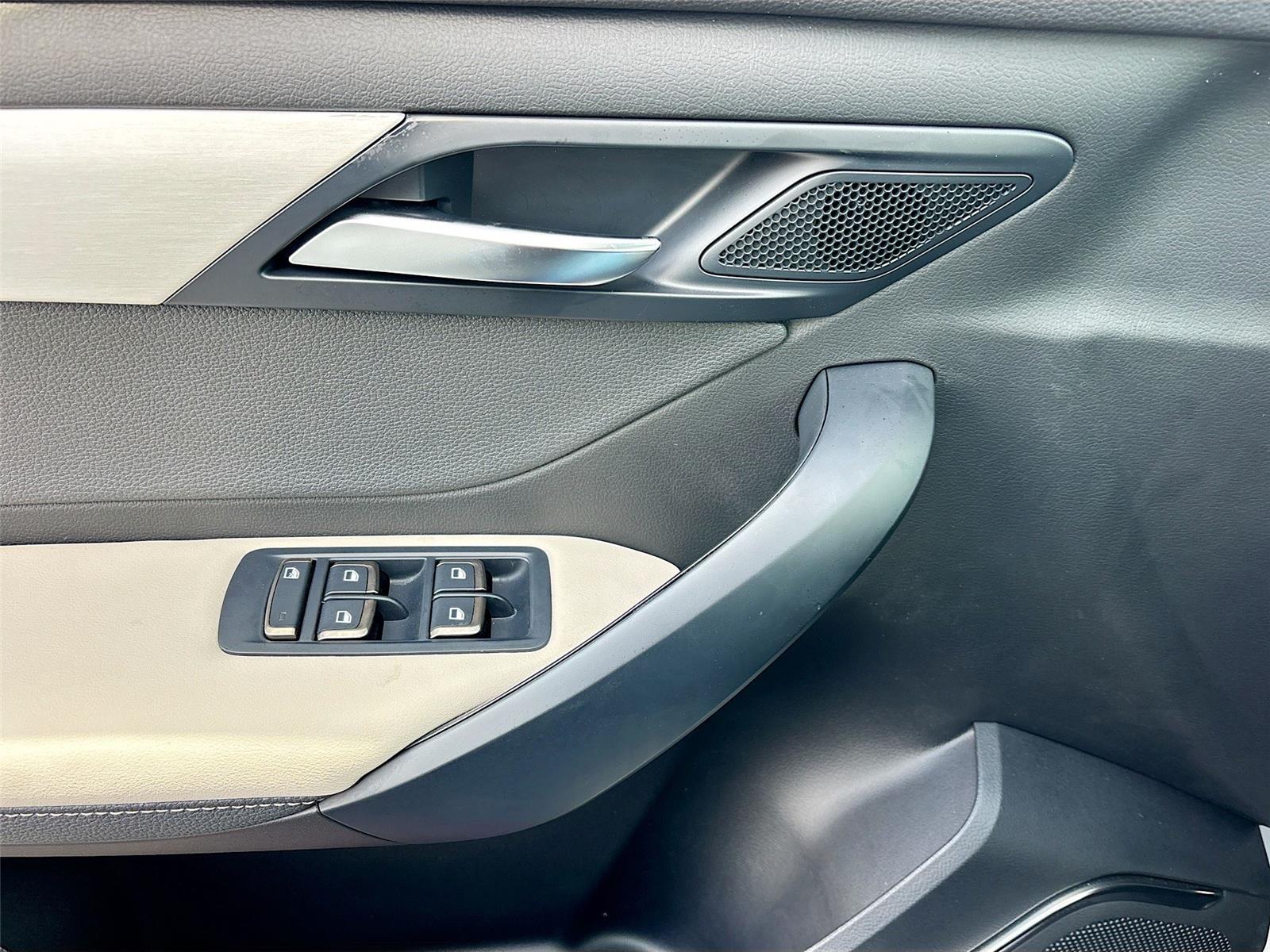 2025 VinFast VF 8 Plus