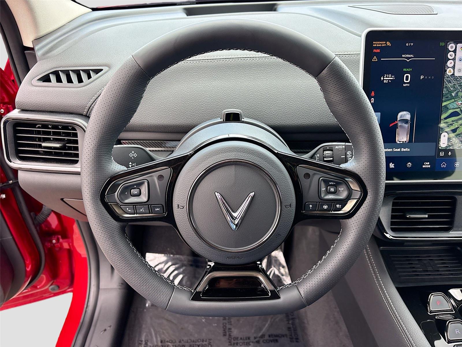 2025 VinFast VF 8 Eco