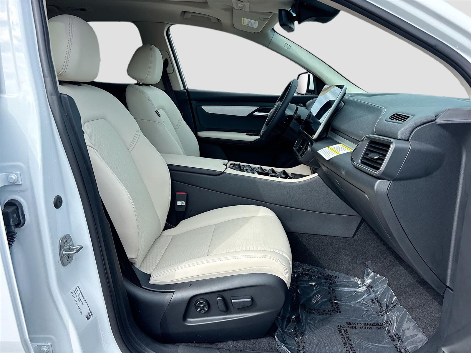 2025 VinFast VF 8 Plus