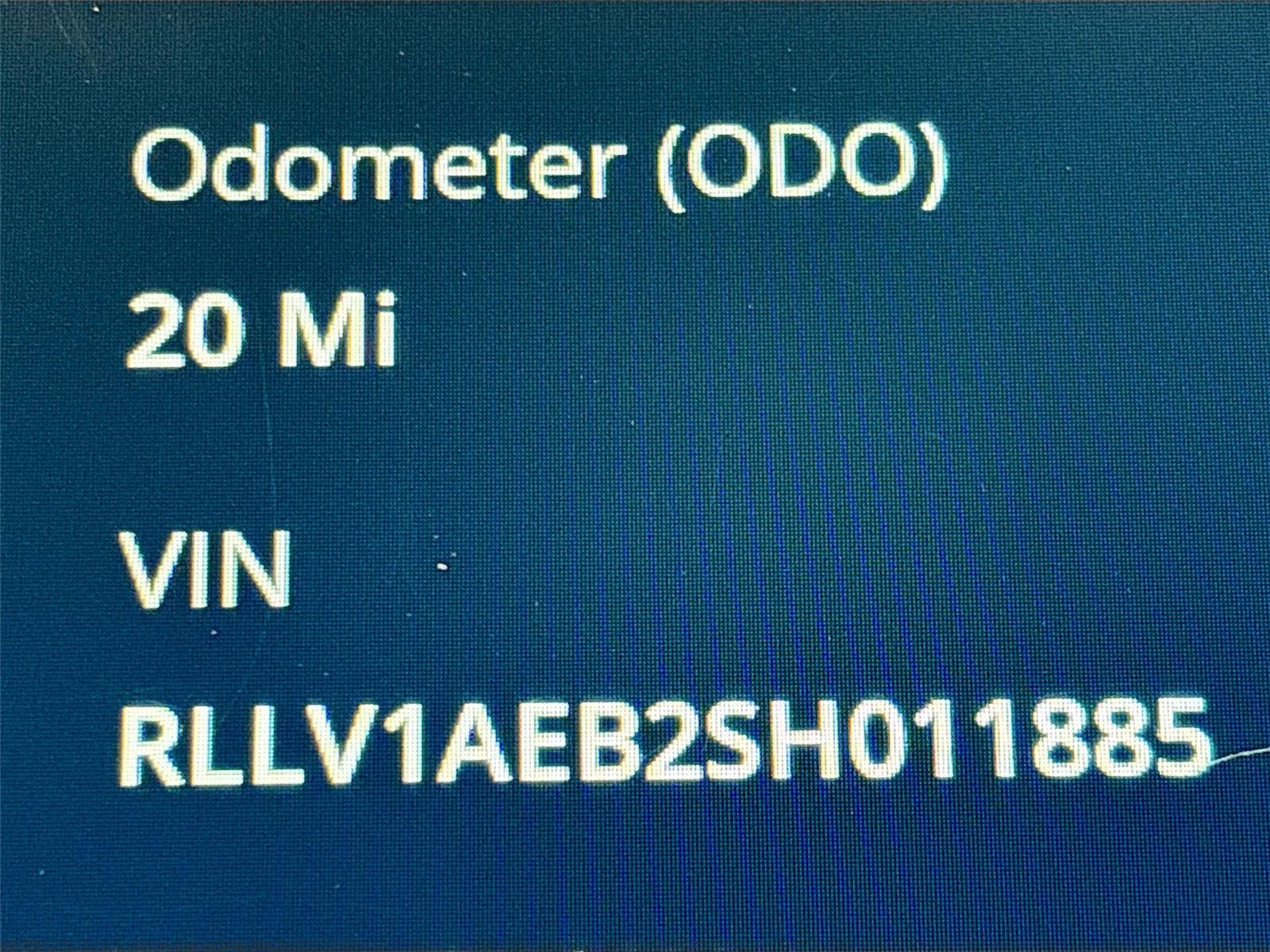 2025 VinFast VF 8 Eco