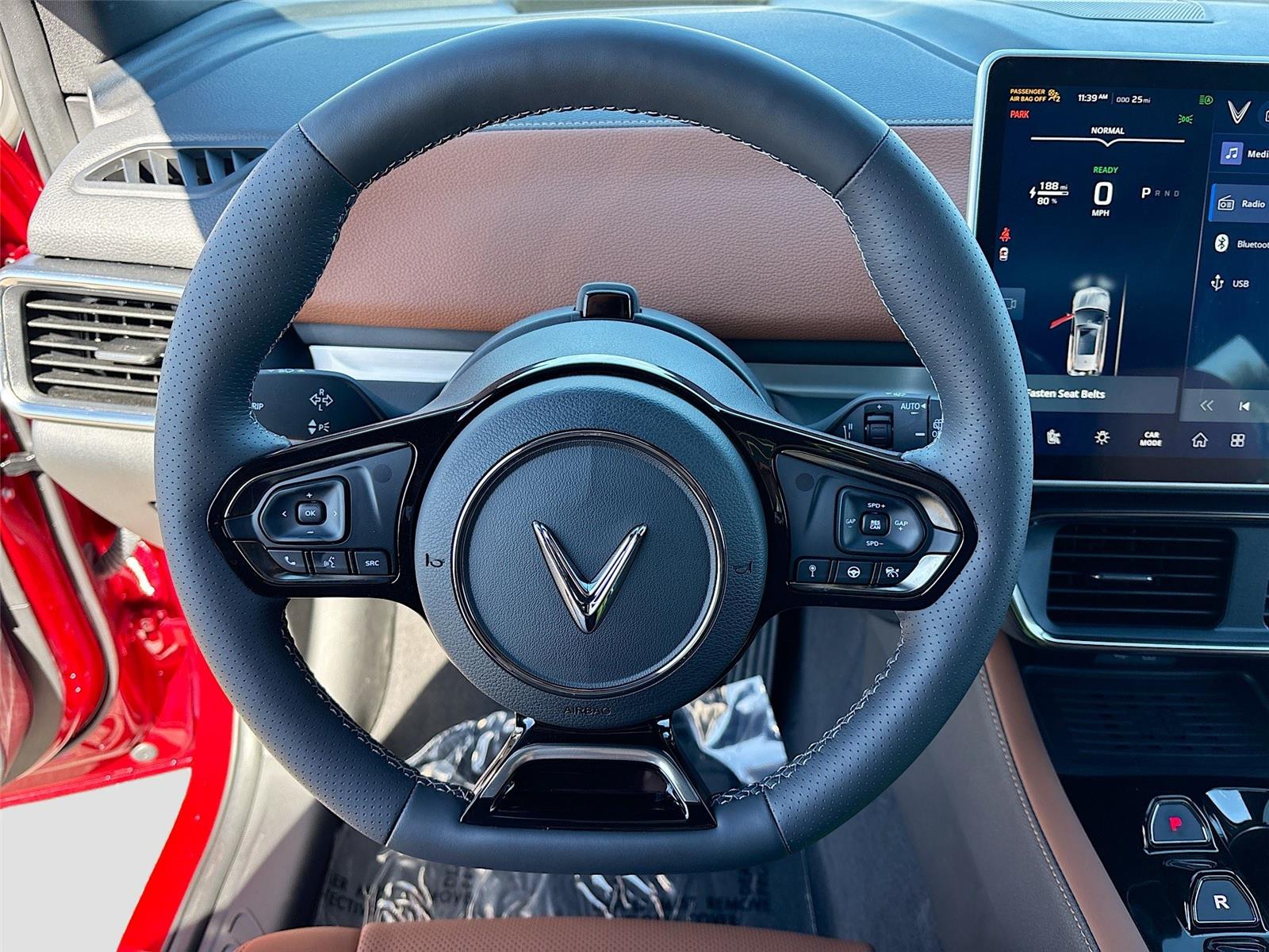 2025 VinFast VF 8 Plus