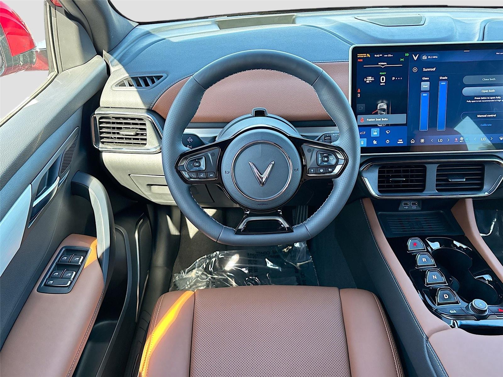 2025 VinFast VF 8 Plus