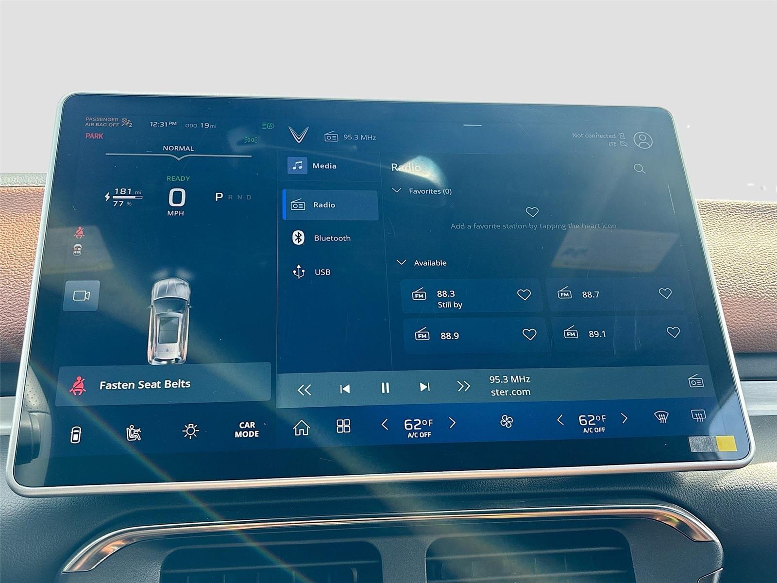 2025 VinFast VF 8 Plus