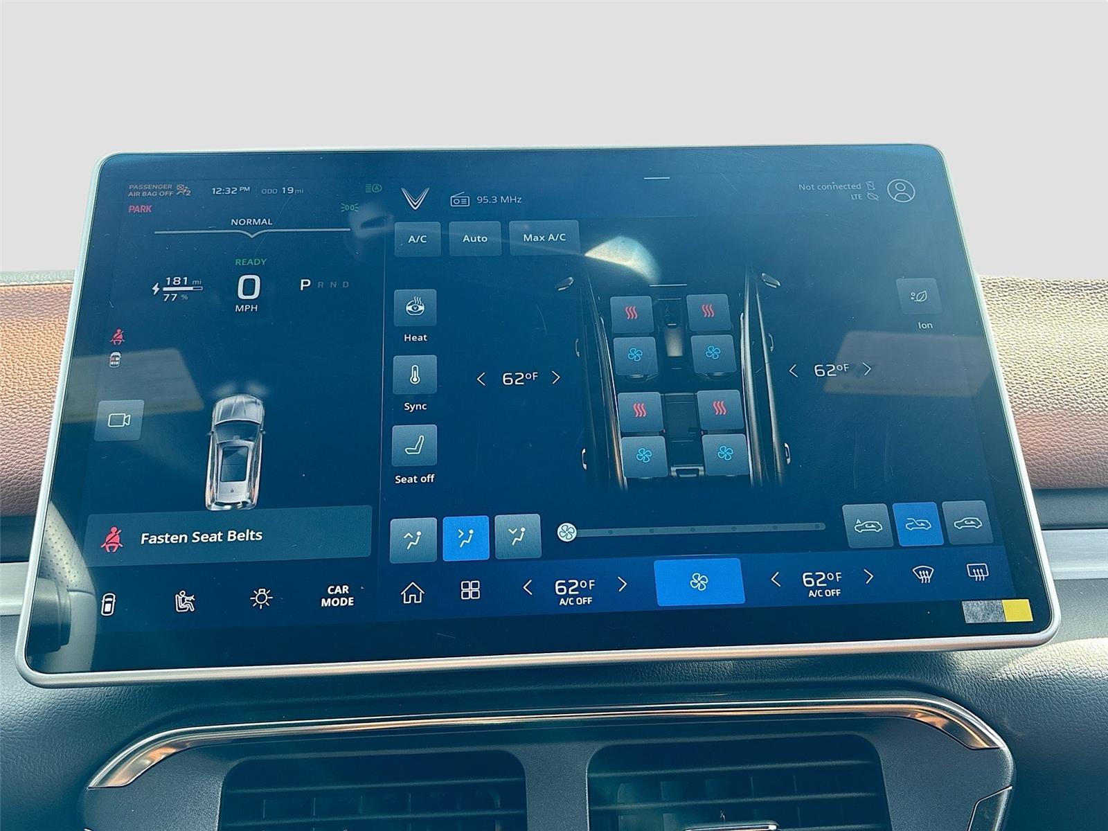 2025 VinFast VF 8 Plus