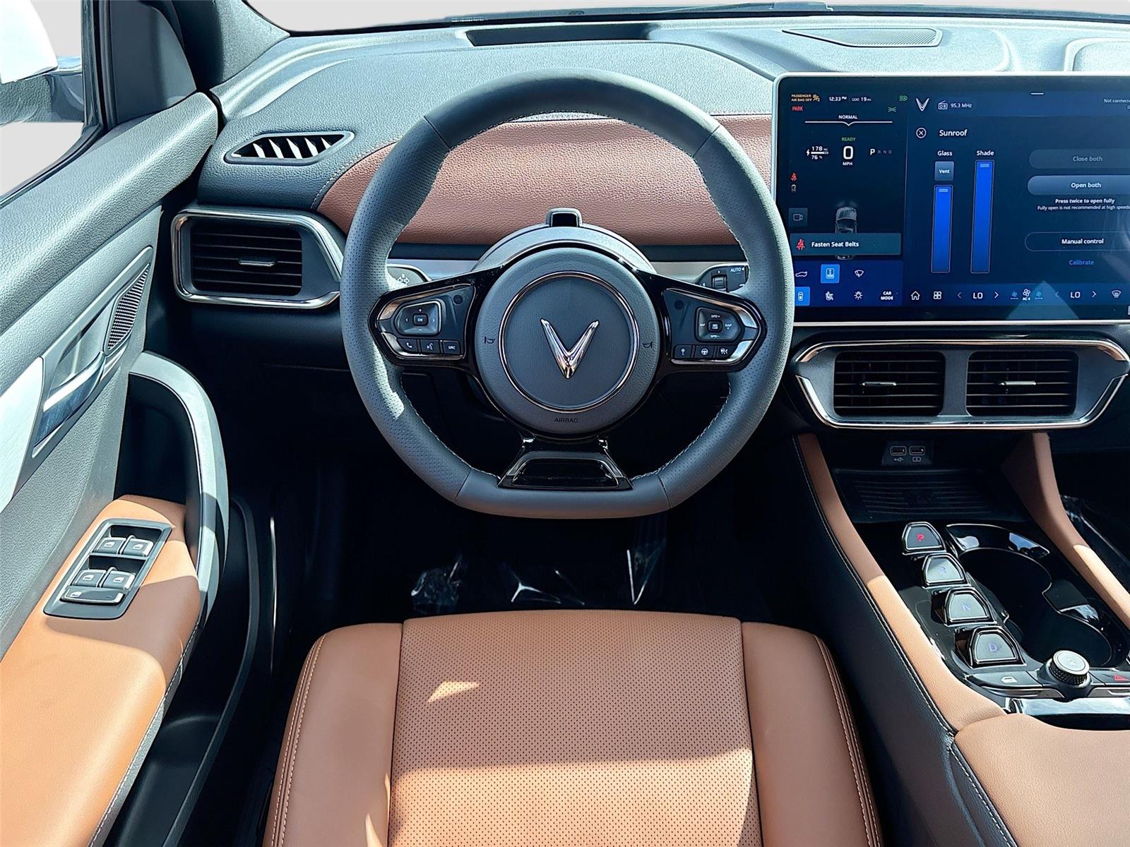 2025 VinFast VF 8 Plus