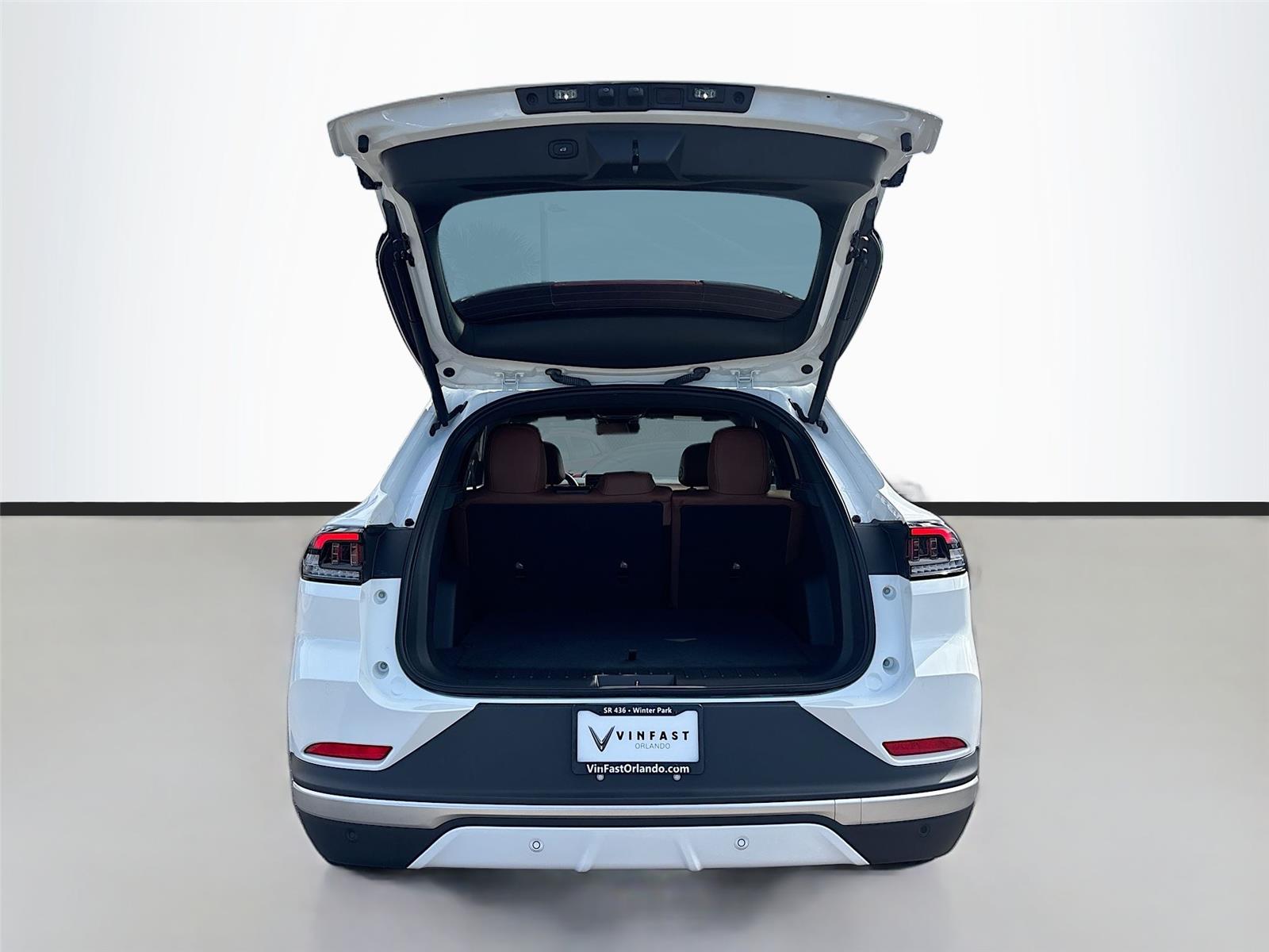 2025 VinFast VF 8 Plus