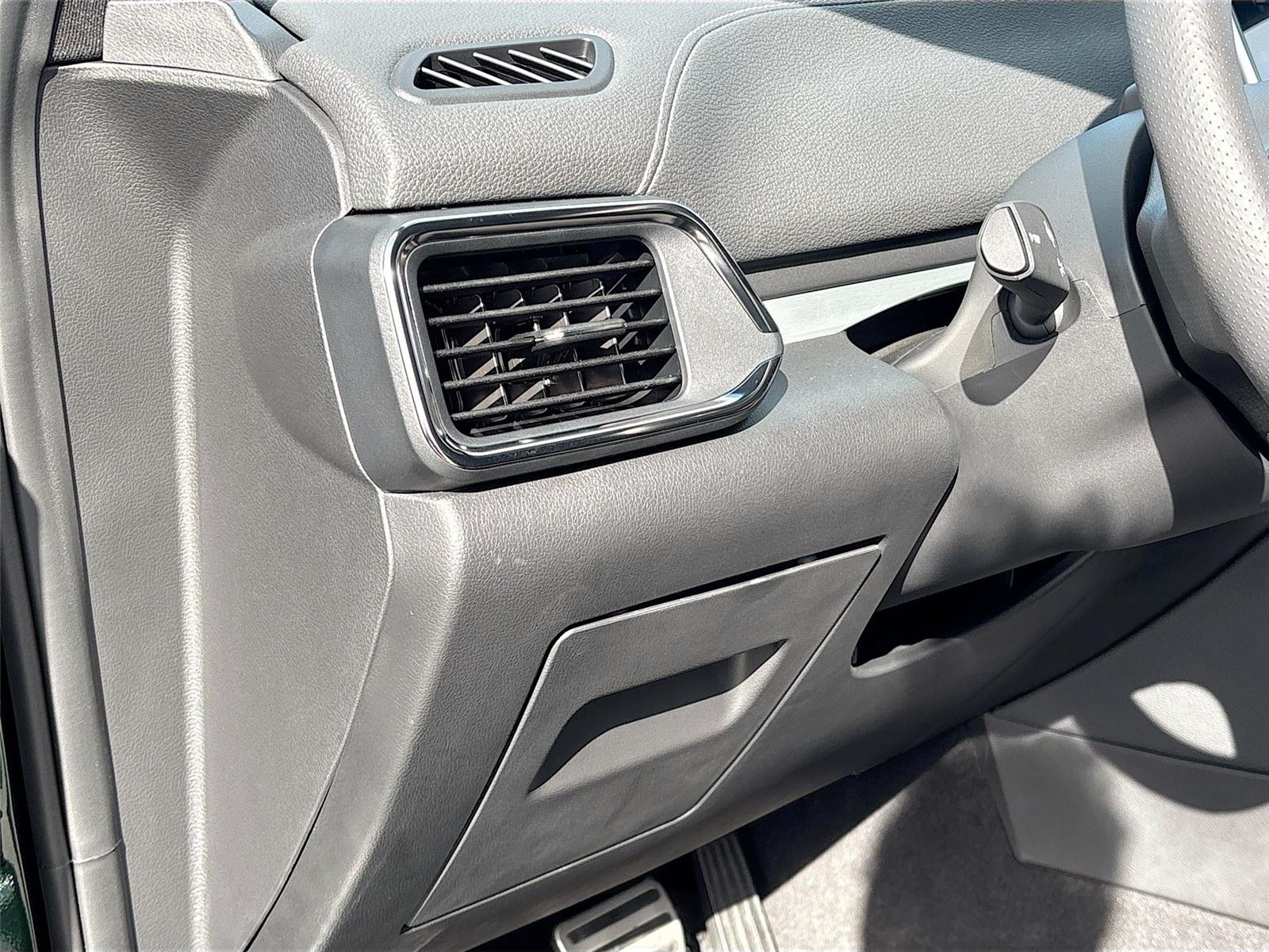 2025 VinFast VF 8 Plus