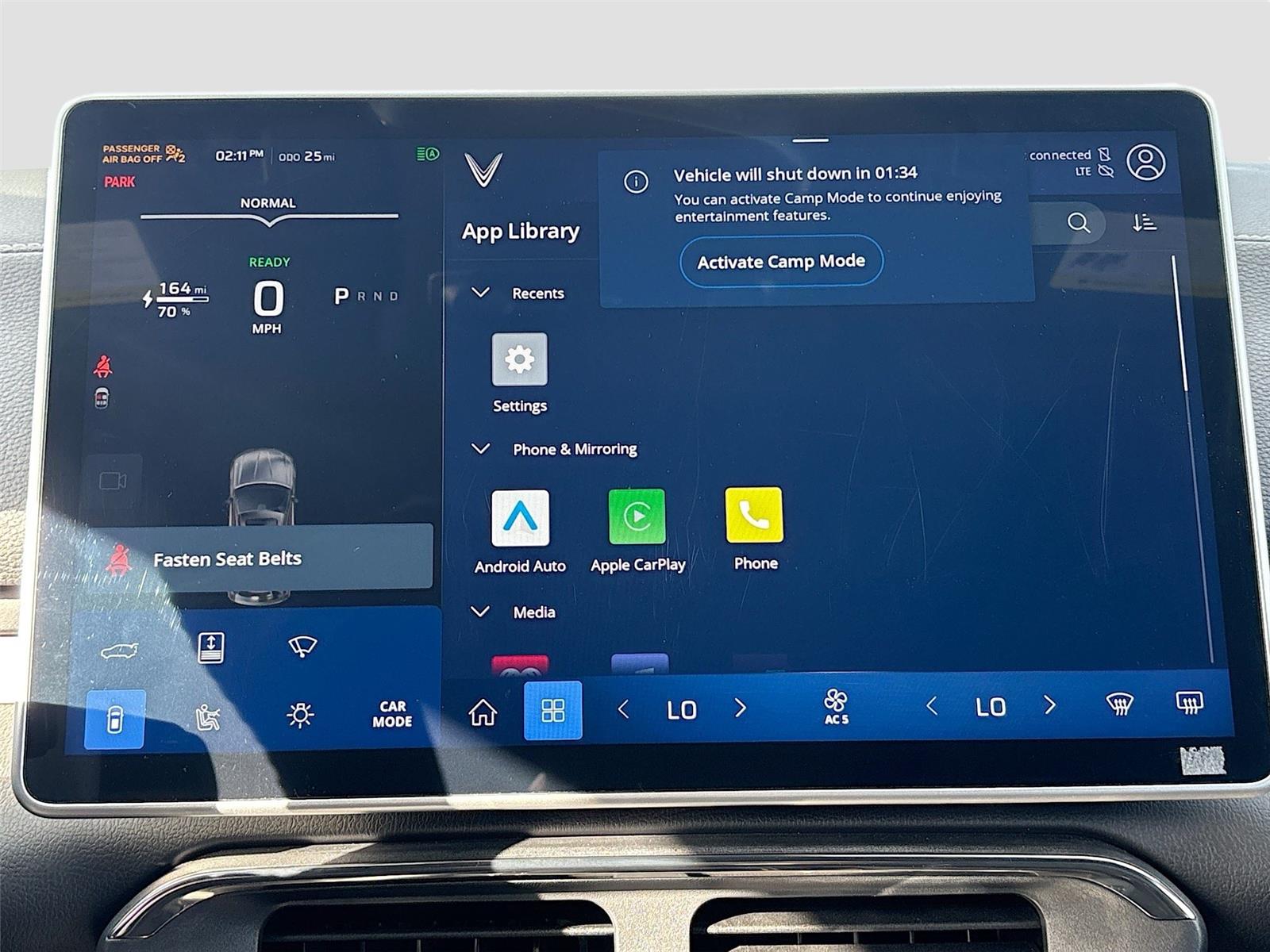 2025 VinFast VF 8 Plus