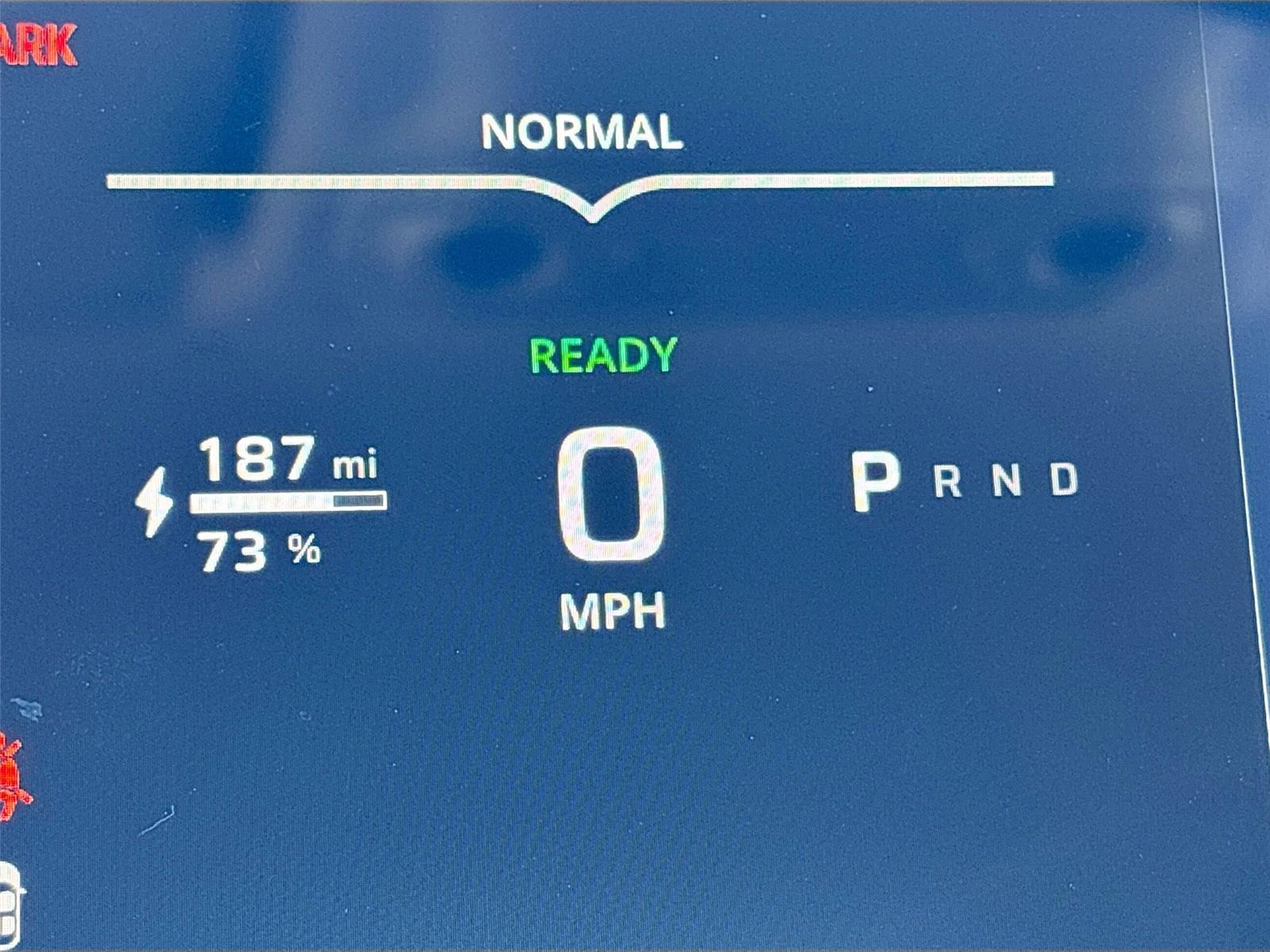 2025 VinFast VF 8 Eco