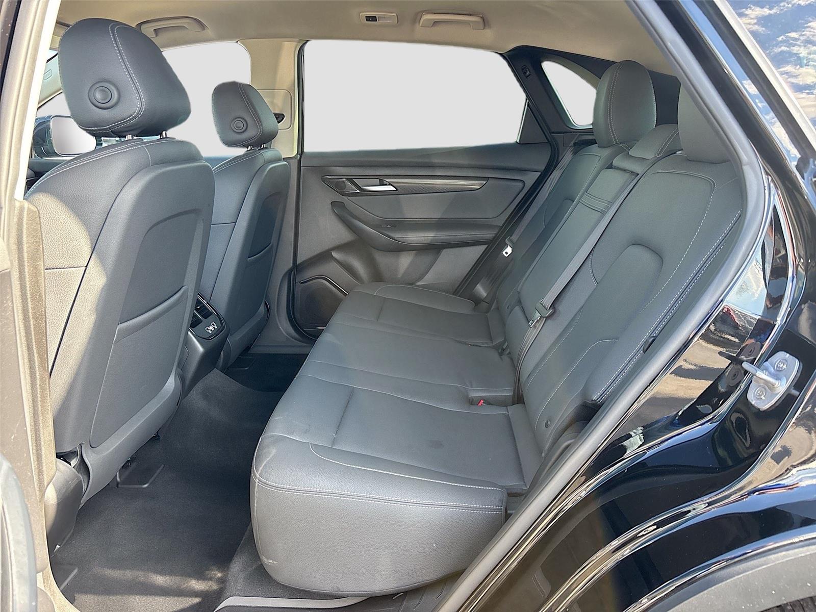 2023 VinFast VF 8 Eco