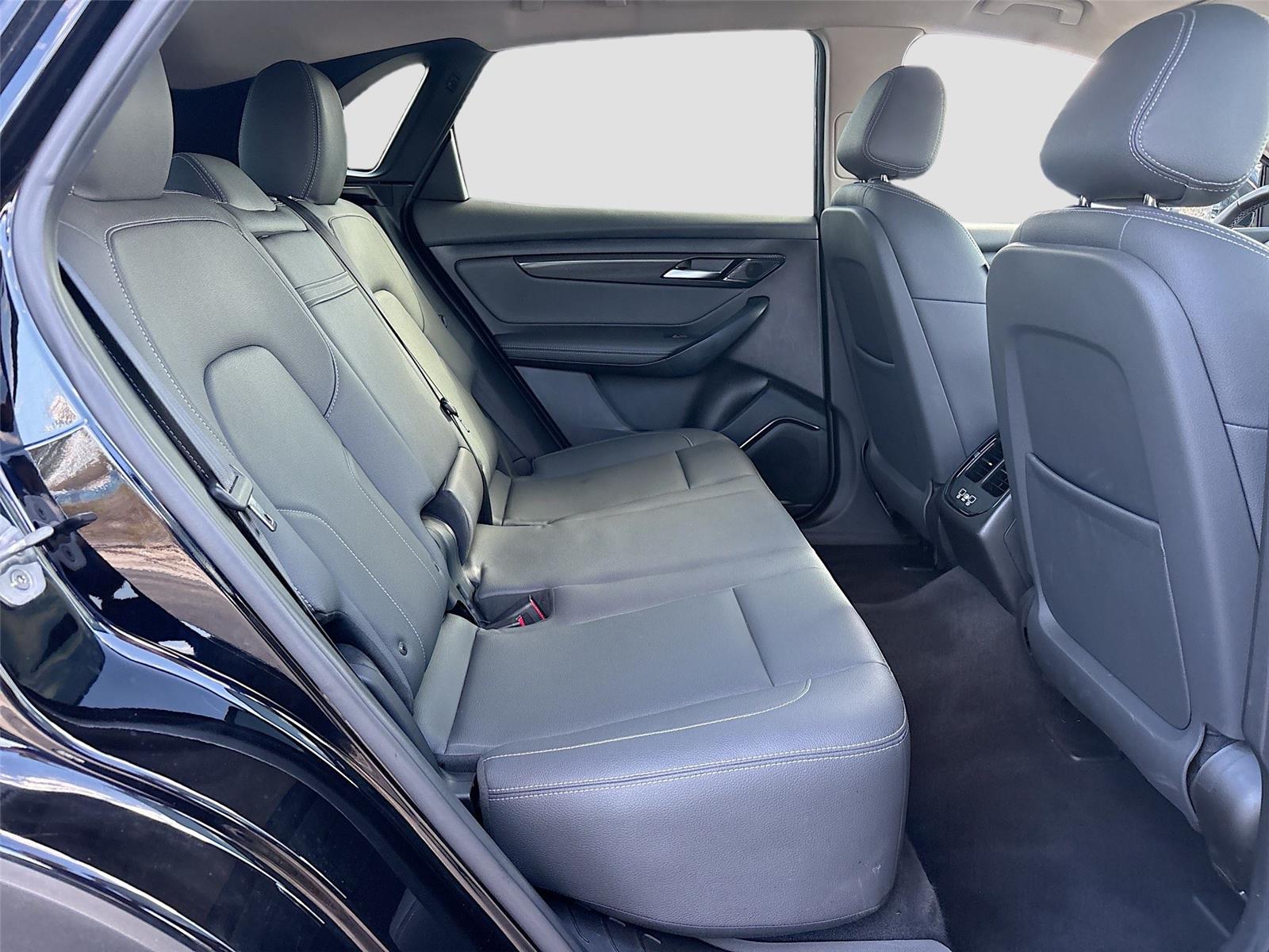 2023 VinFast VF 8 Eco