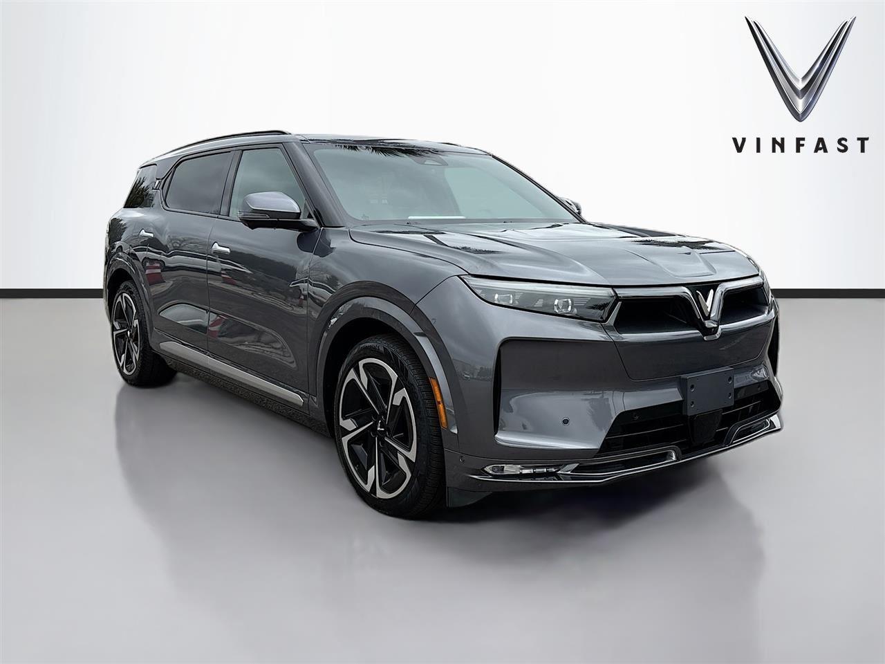 2024 VinFast VF 9 Plus