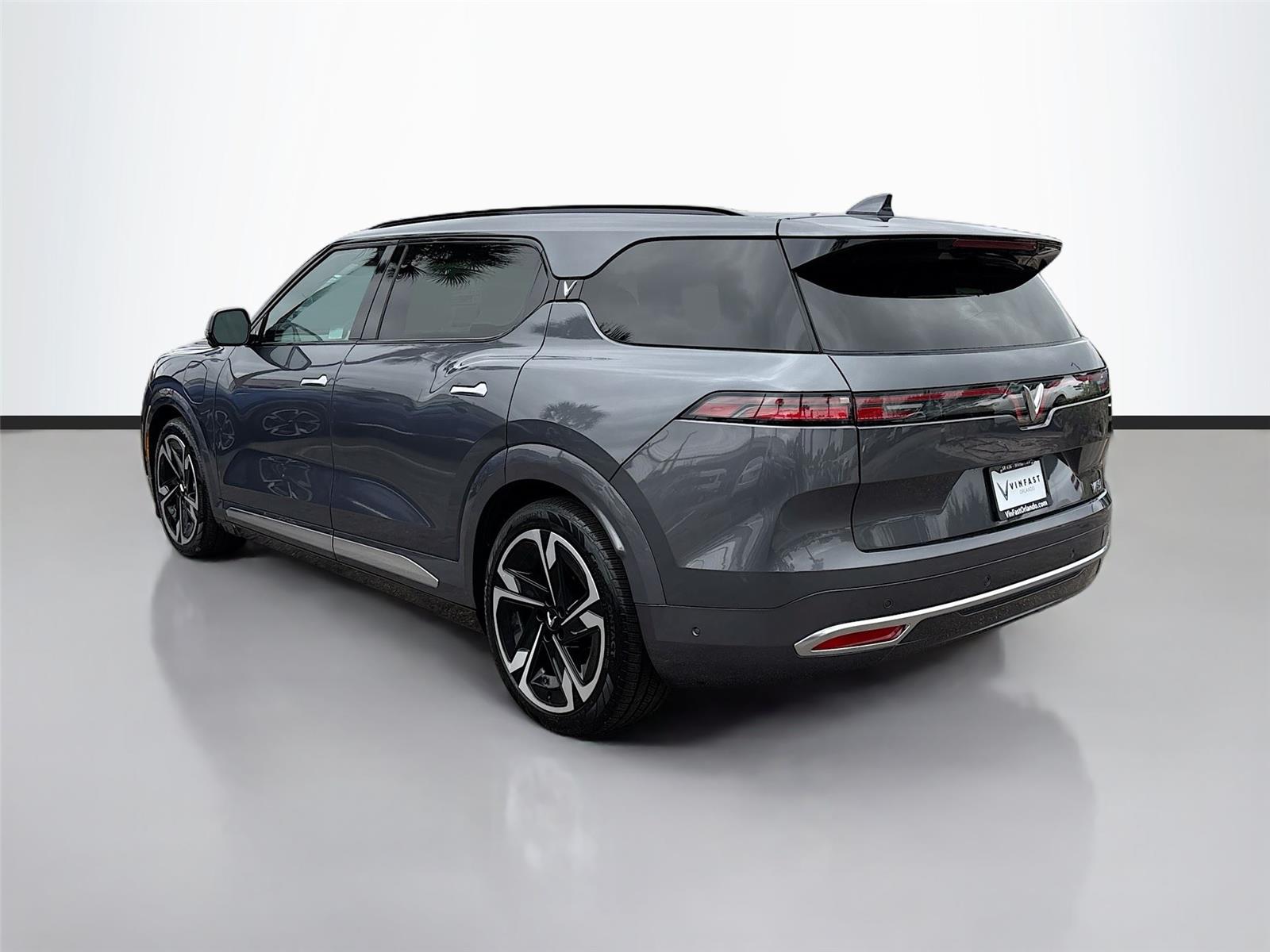 2024 VinFast VF 9 Plus