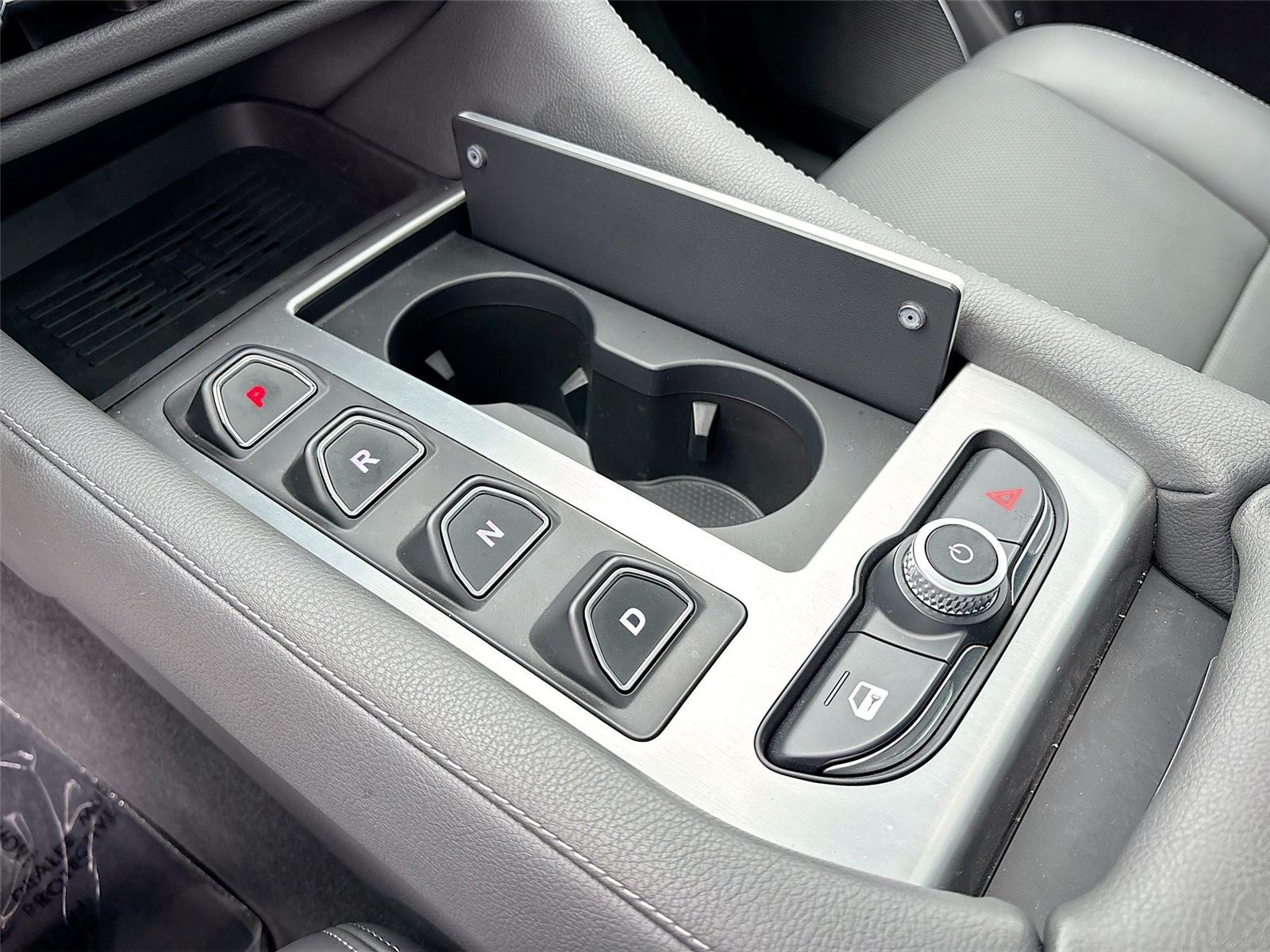 2024 VinFast VF 9 Plus