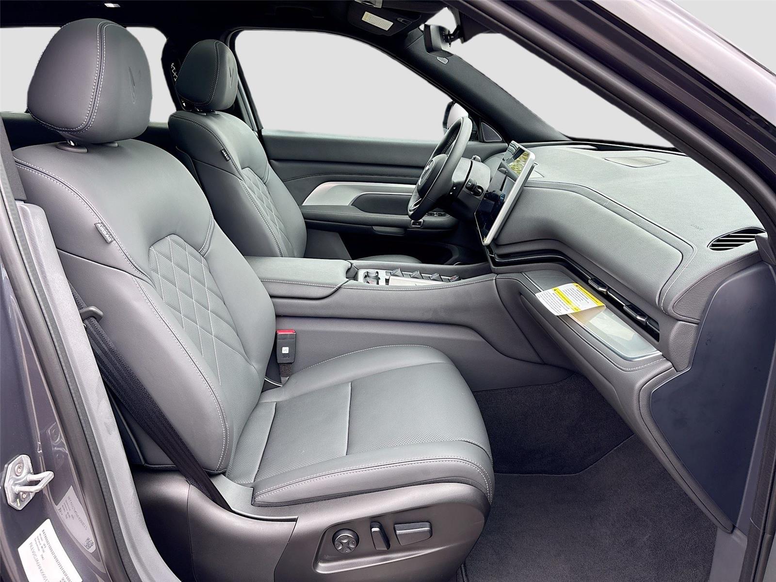 2024 VinFast VF 9 Plus