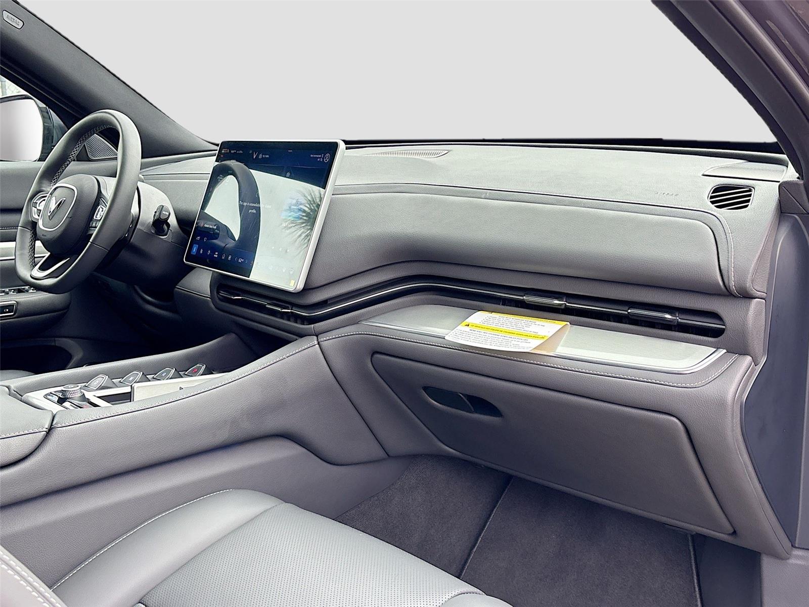 2024 VinFast VF 9 Plus