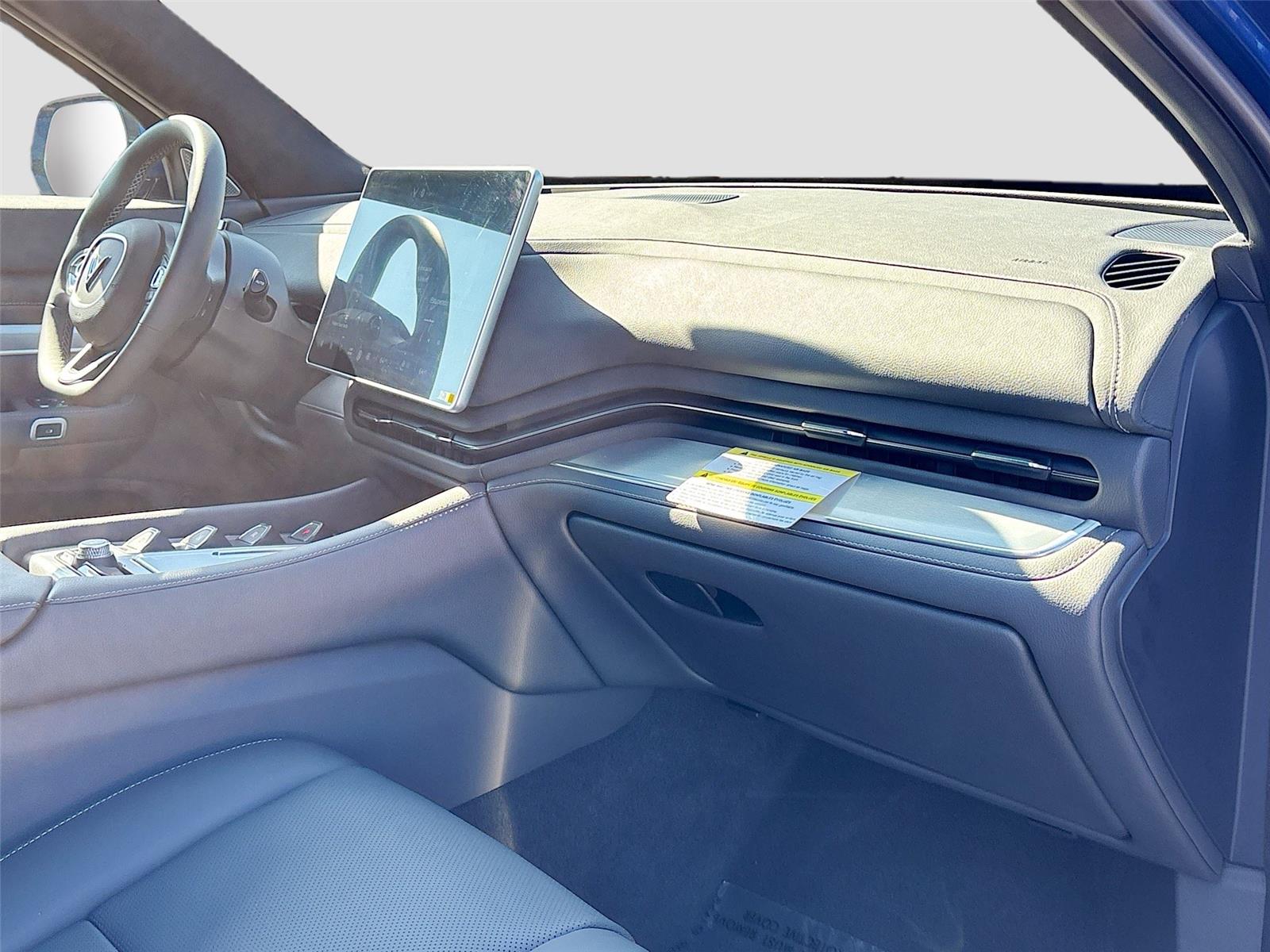 2024 VinFast VF 9 Plus