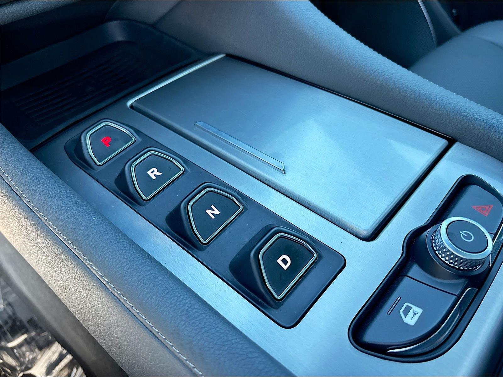 2024 VinFast VF 9 Plus