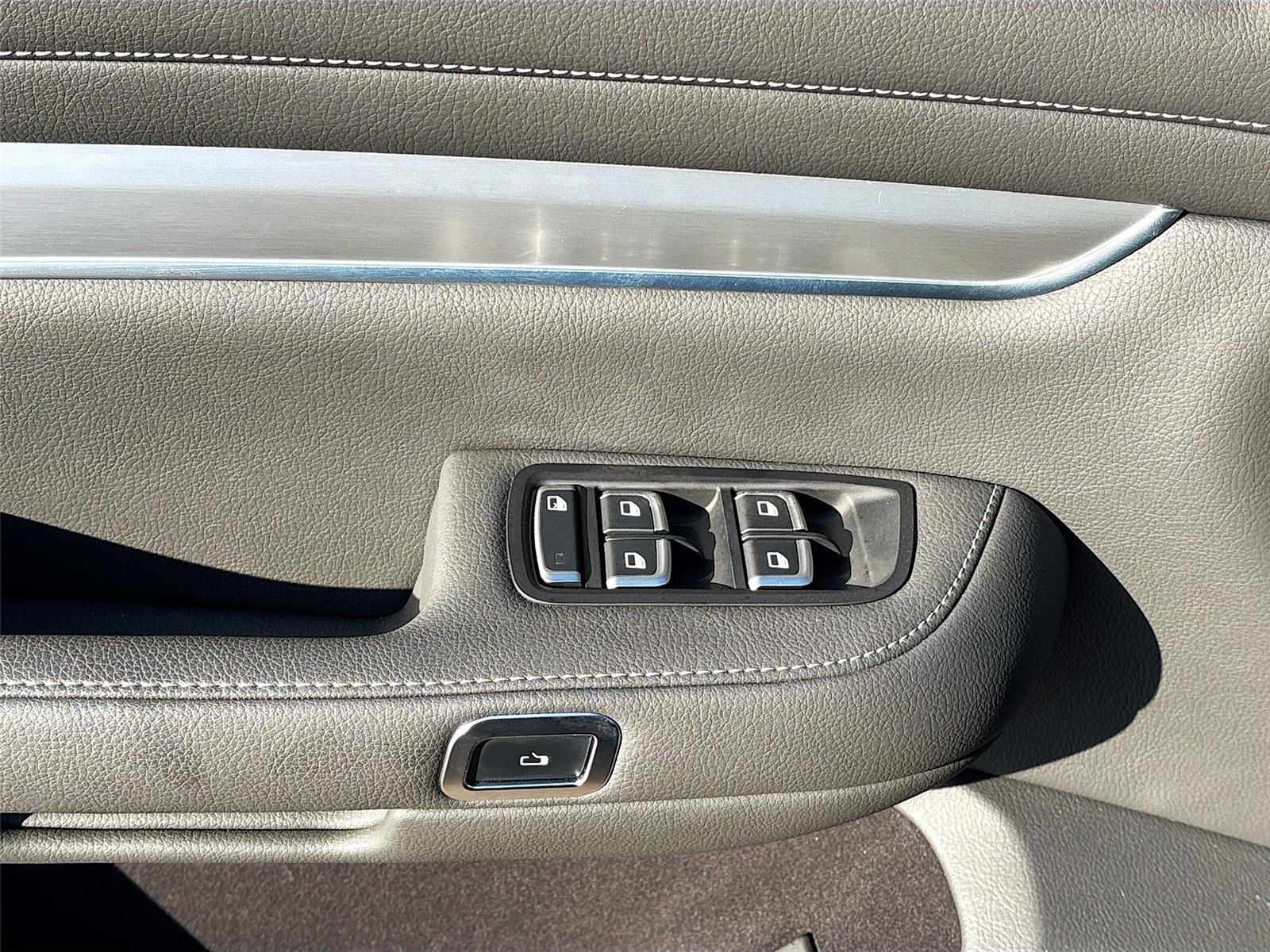 2024 VinFast VF 9 Plus