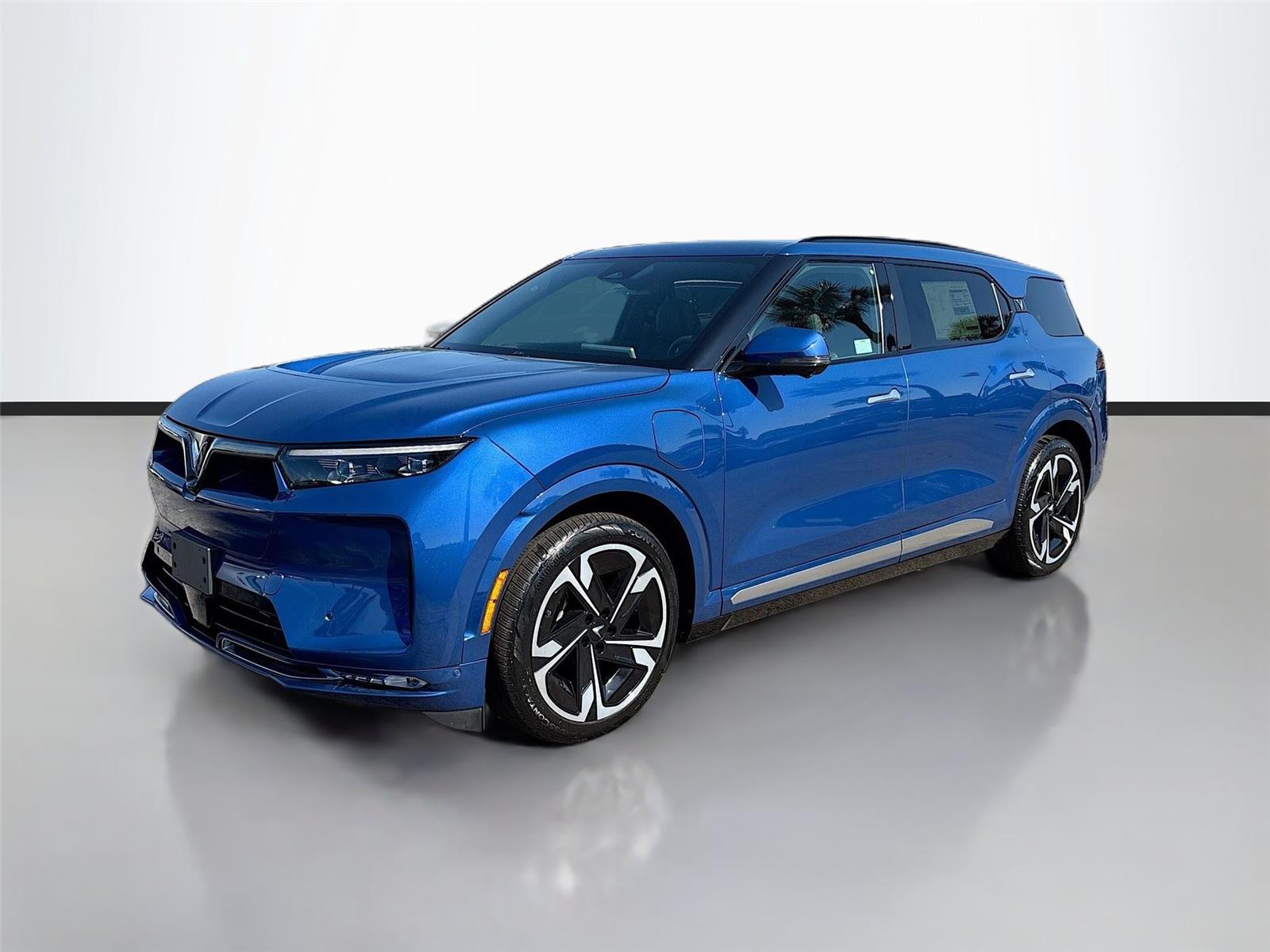 2024 VinFast VF 9 Plus