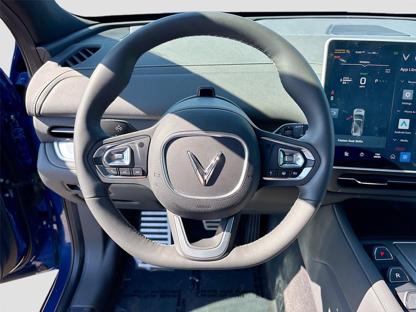 2024 VinFast VF 9 Plus