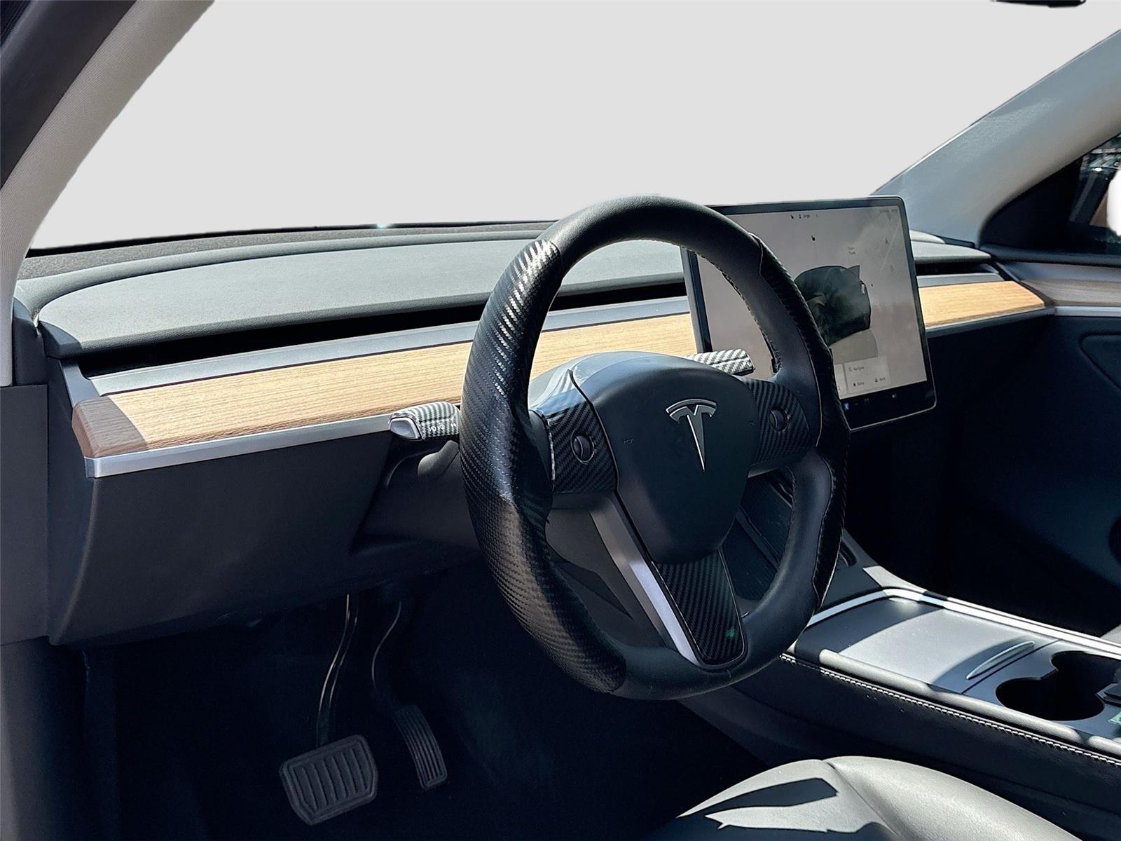2025TeslaModel YLong Range