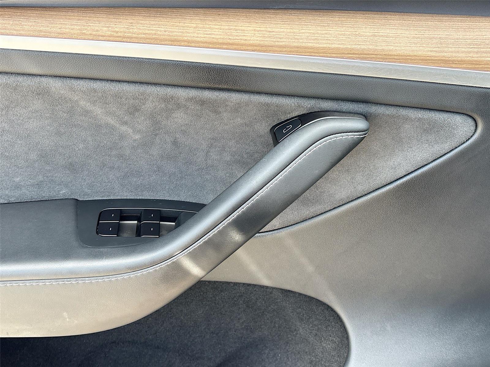 2025TeslaModel YLong Range
