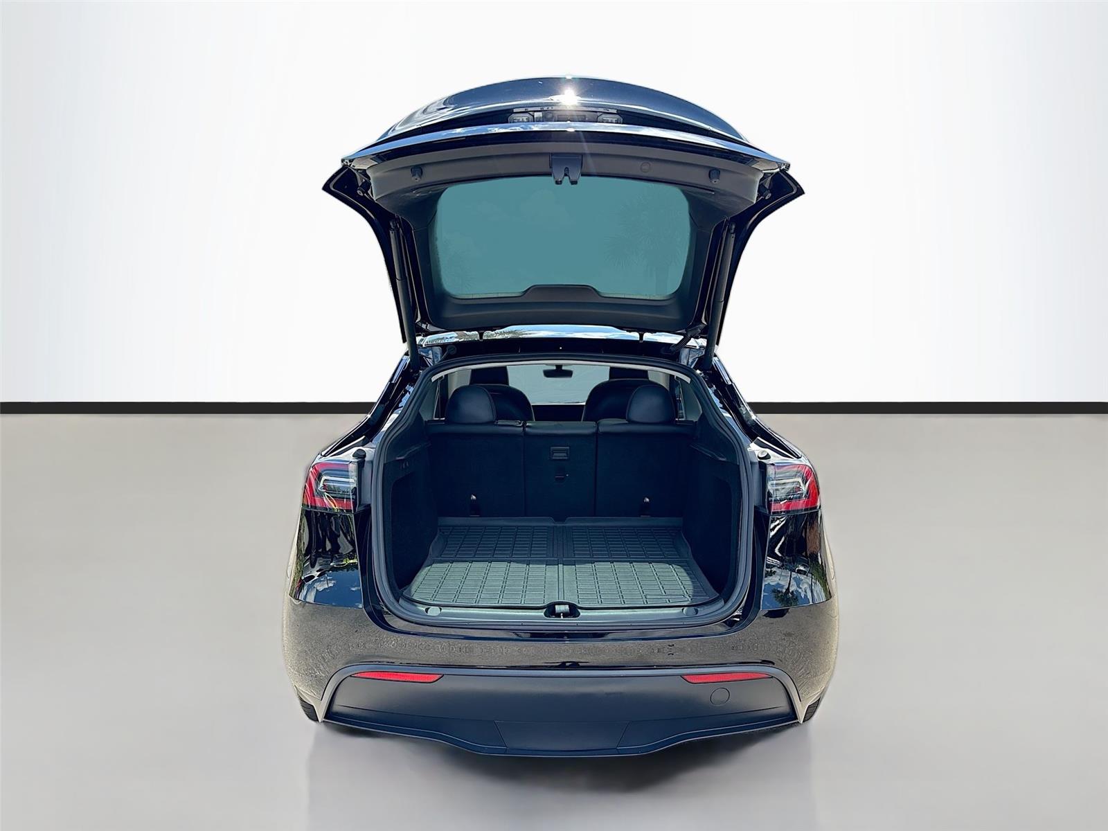 2025TeslaModel YLong Range